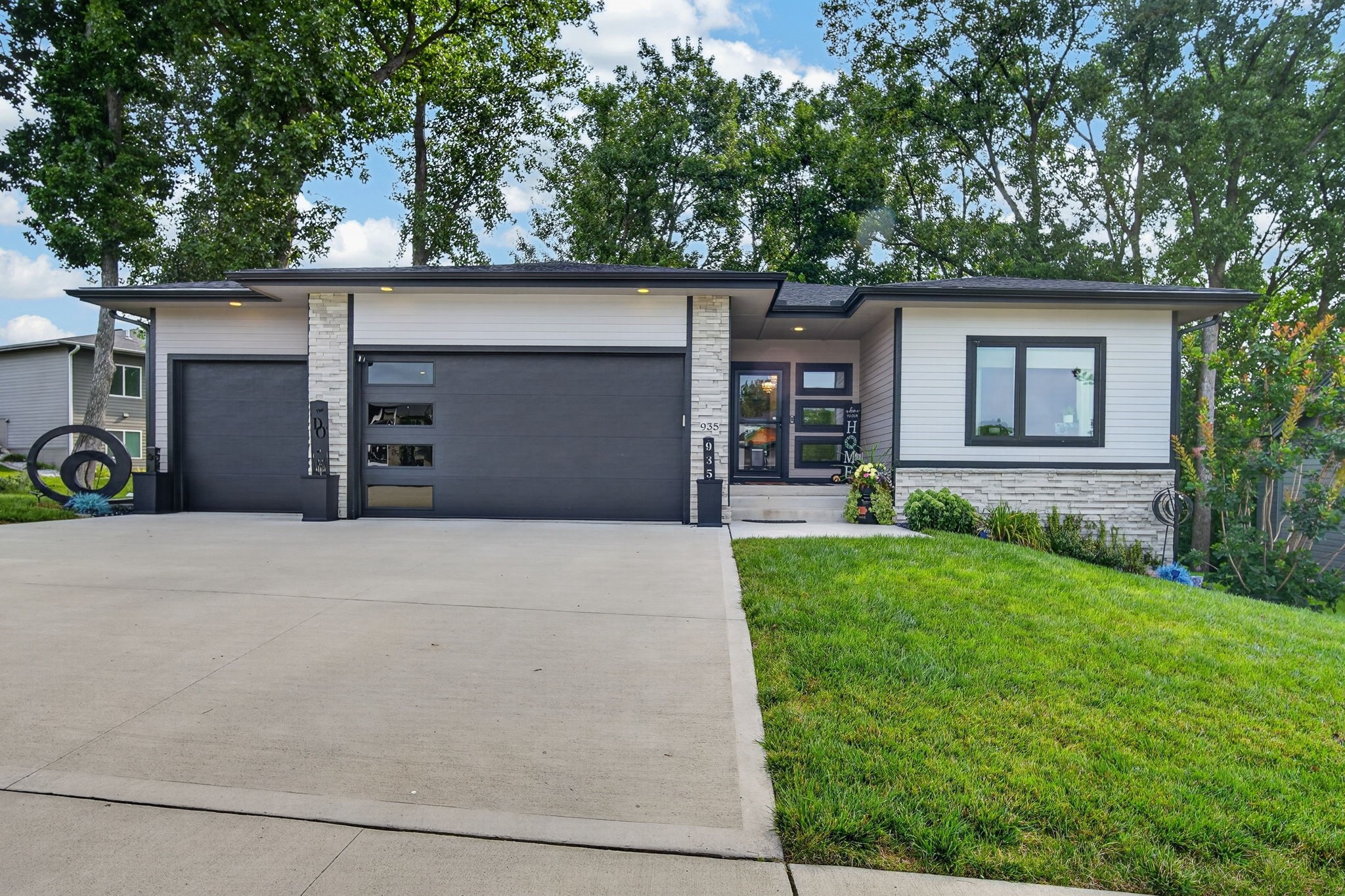 935 Arbor Woods Drive — photo