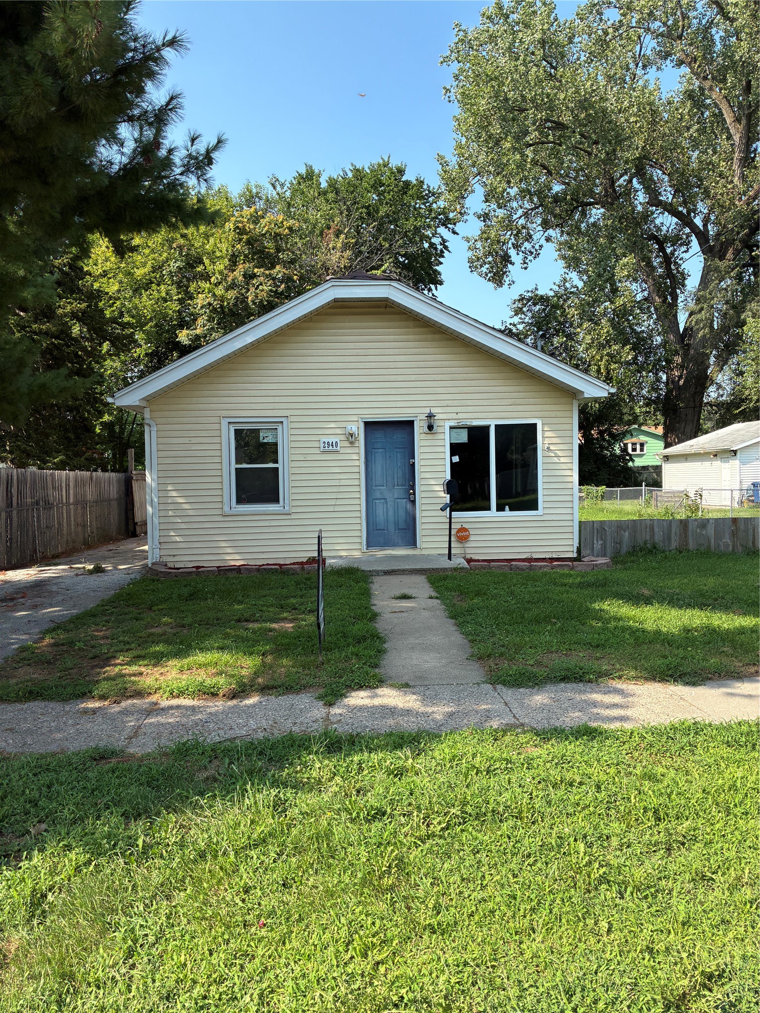 2940 Dubuque Avenue — photo
