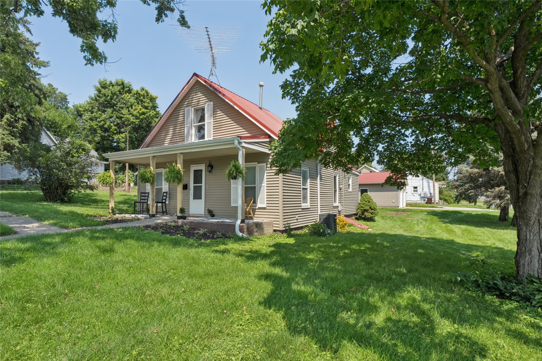 1109 E Montgomery Street — photo