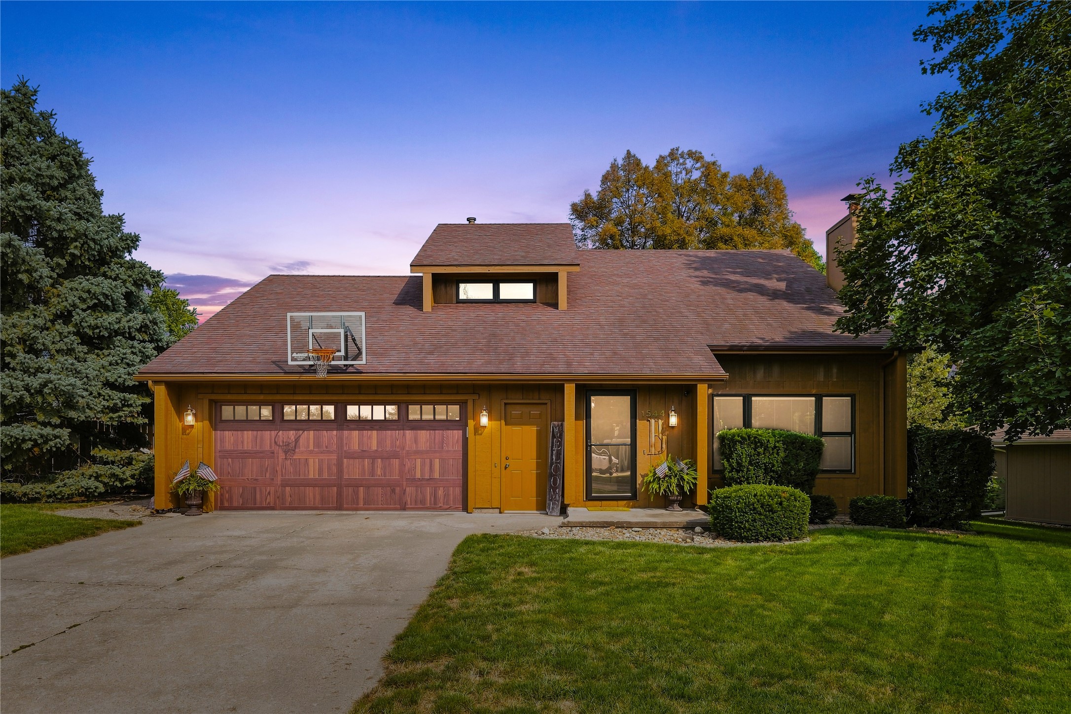 1544 Terrace Drive — photo