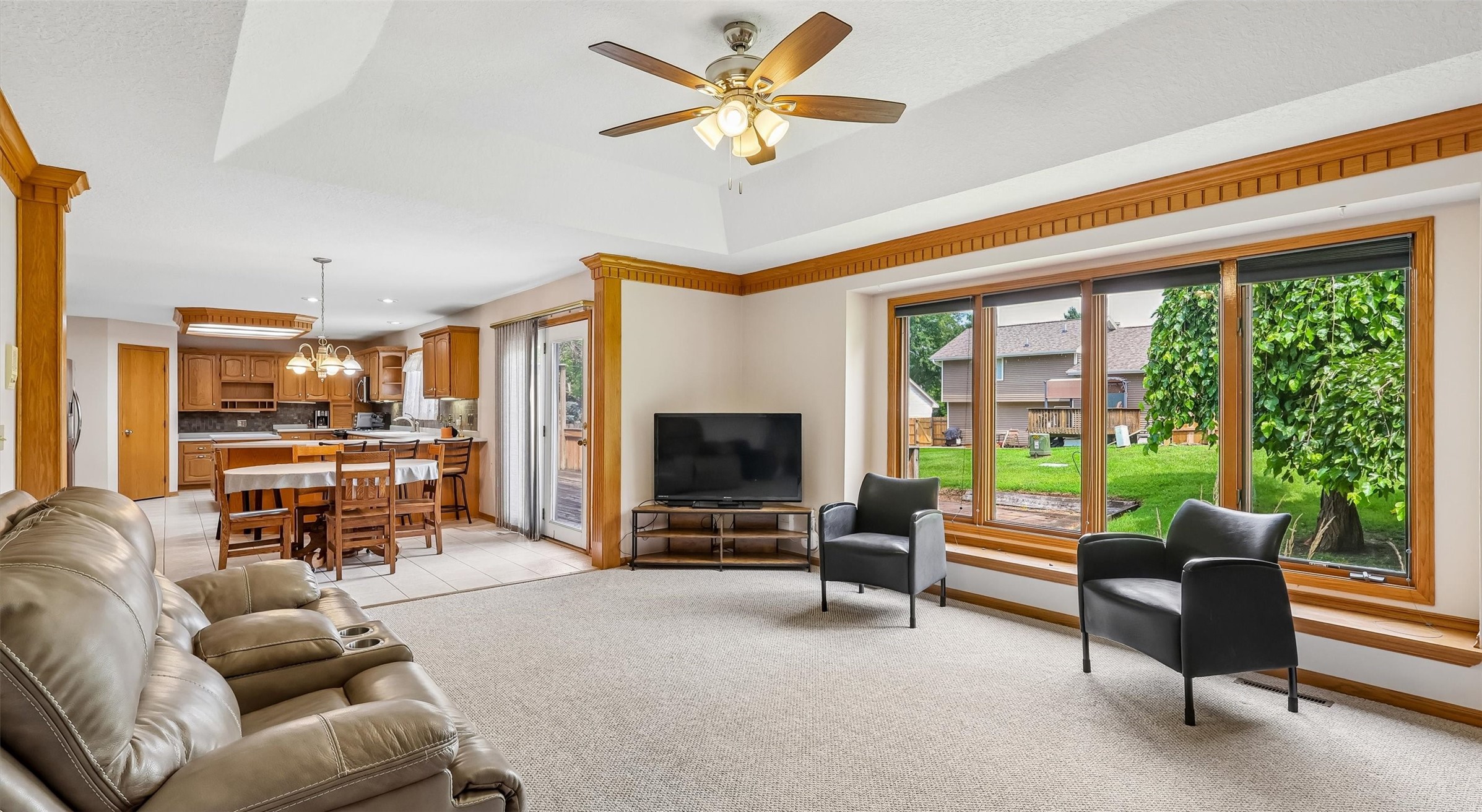 455 Edgewood Lane — photo