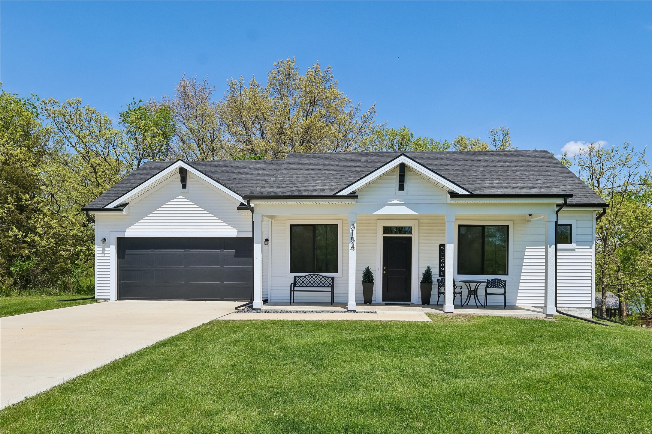 3154 Hillcrest Drive — photo