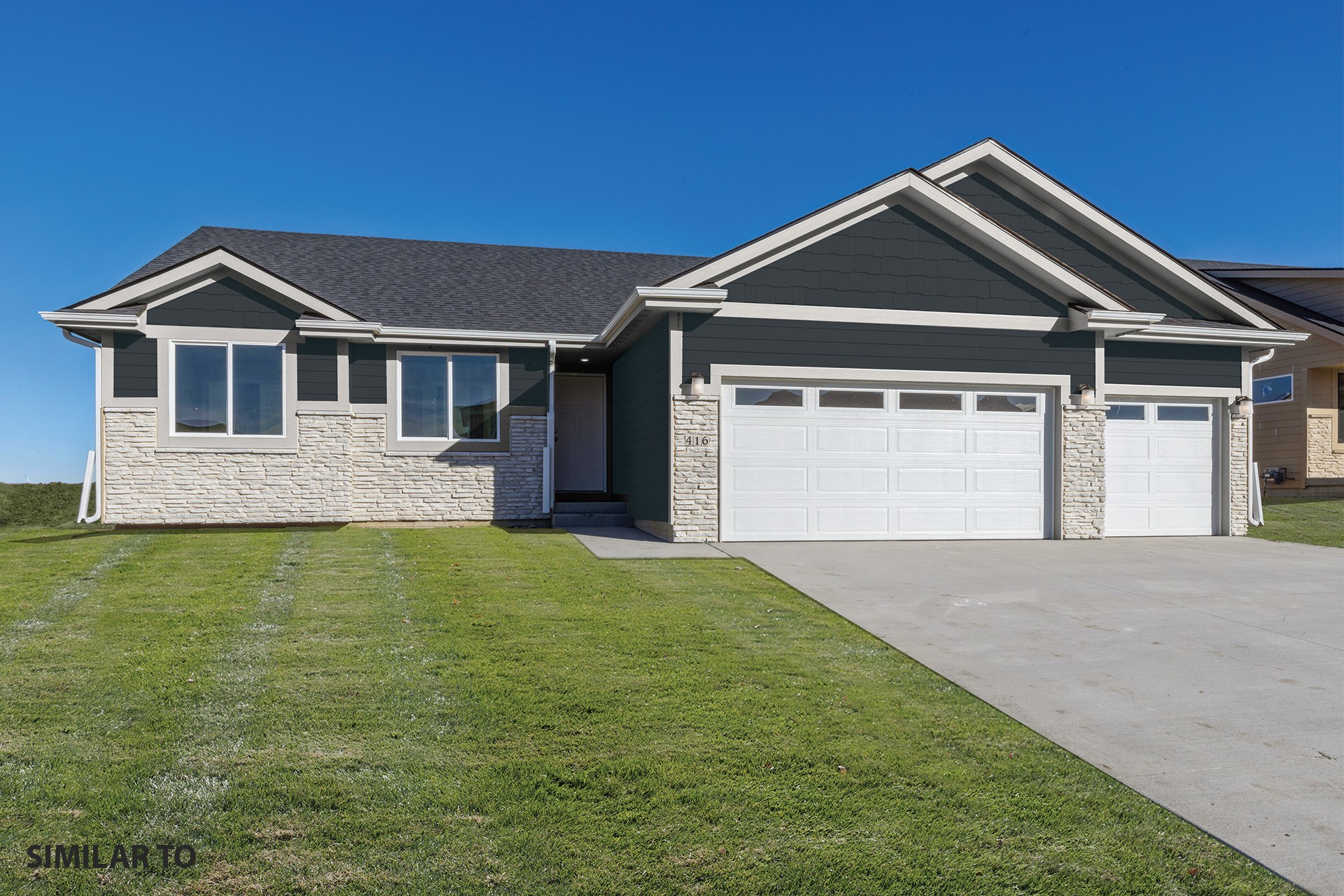 718 NE Crossing Oaks Drive — photo