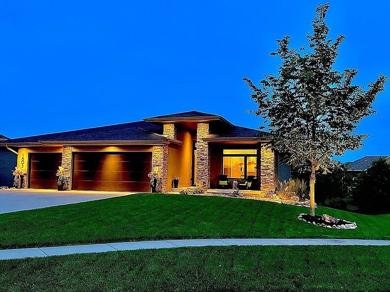 1605 NE Silkwood Court — photo