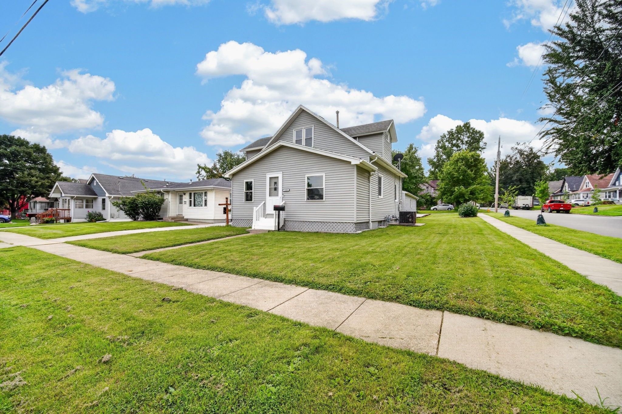 1325 E Tiffin Avenue — photo