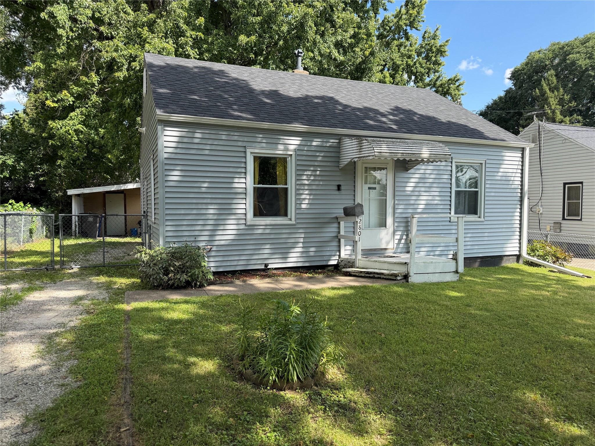 2801 Cambridge Street — photo