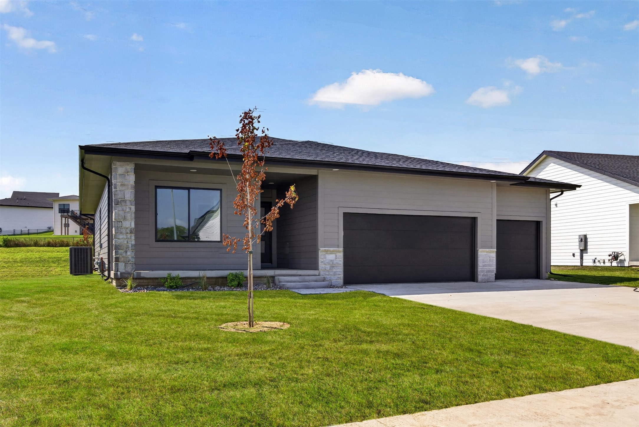 16515 Deerview Drive — photo