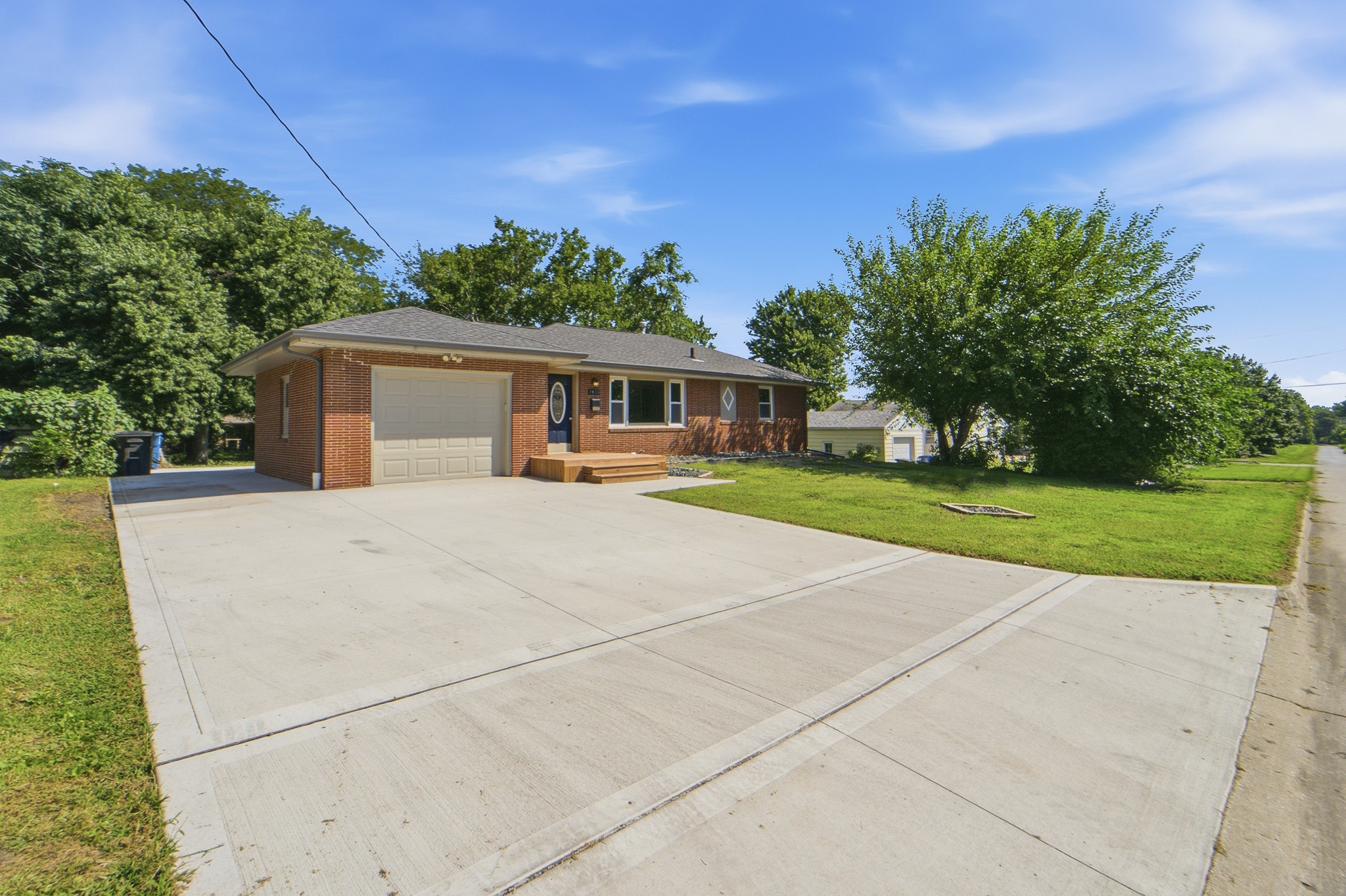 1410 E Sheridan Avenue — photo