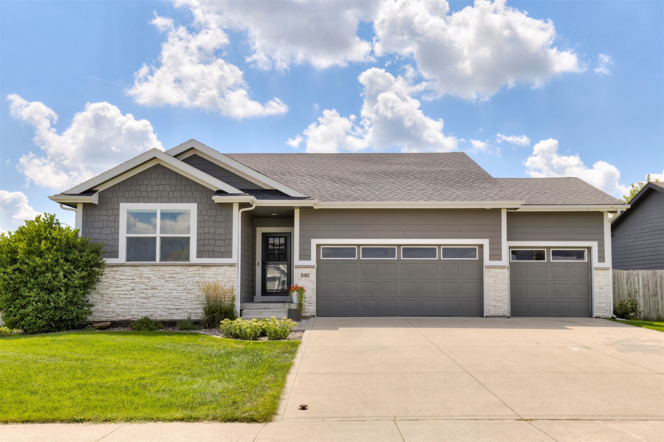 540 NE Bowman Drive — photo