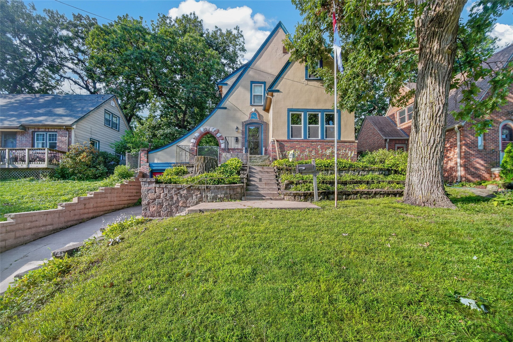 3908 Maquoketa Drive — photo