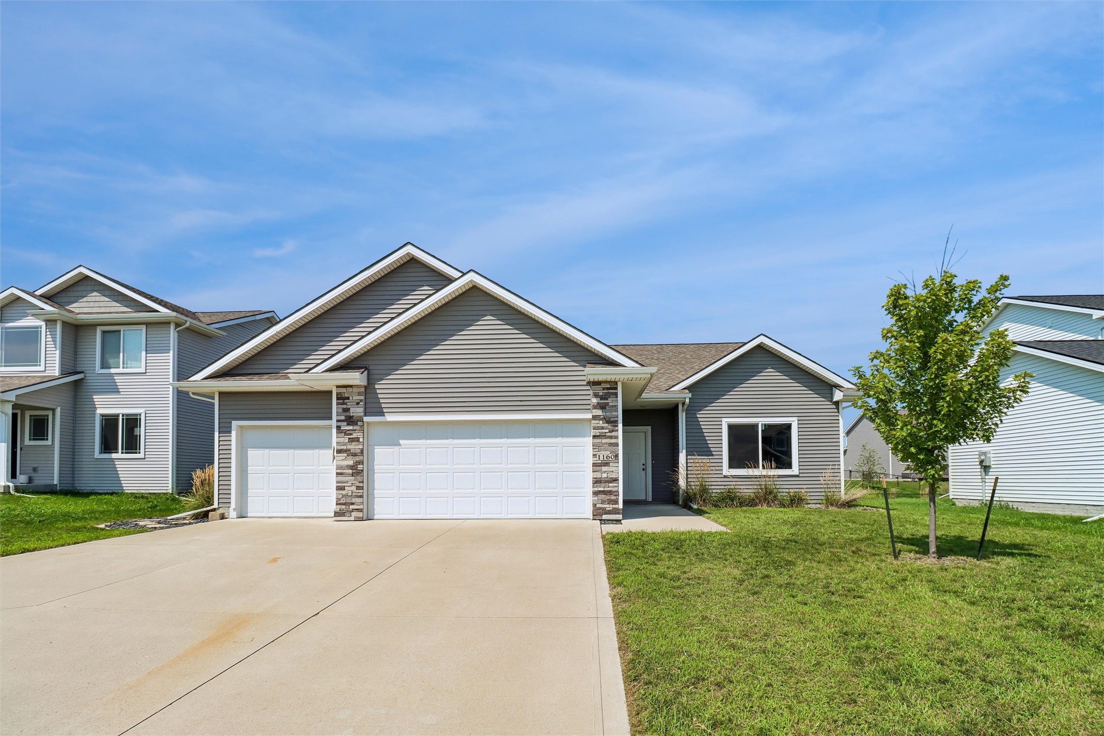 1160 Cedar Street — photo