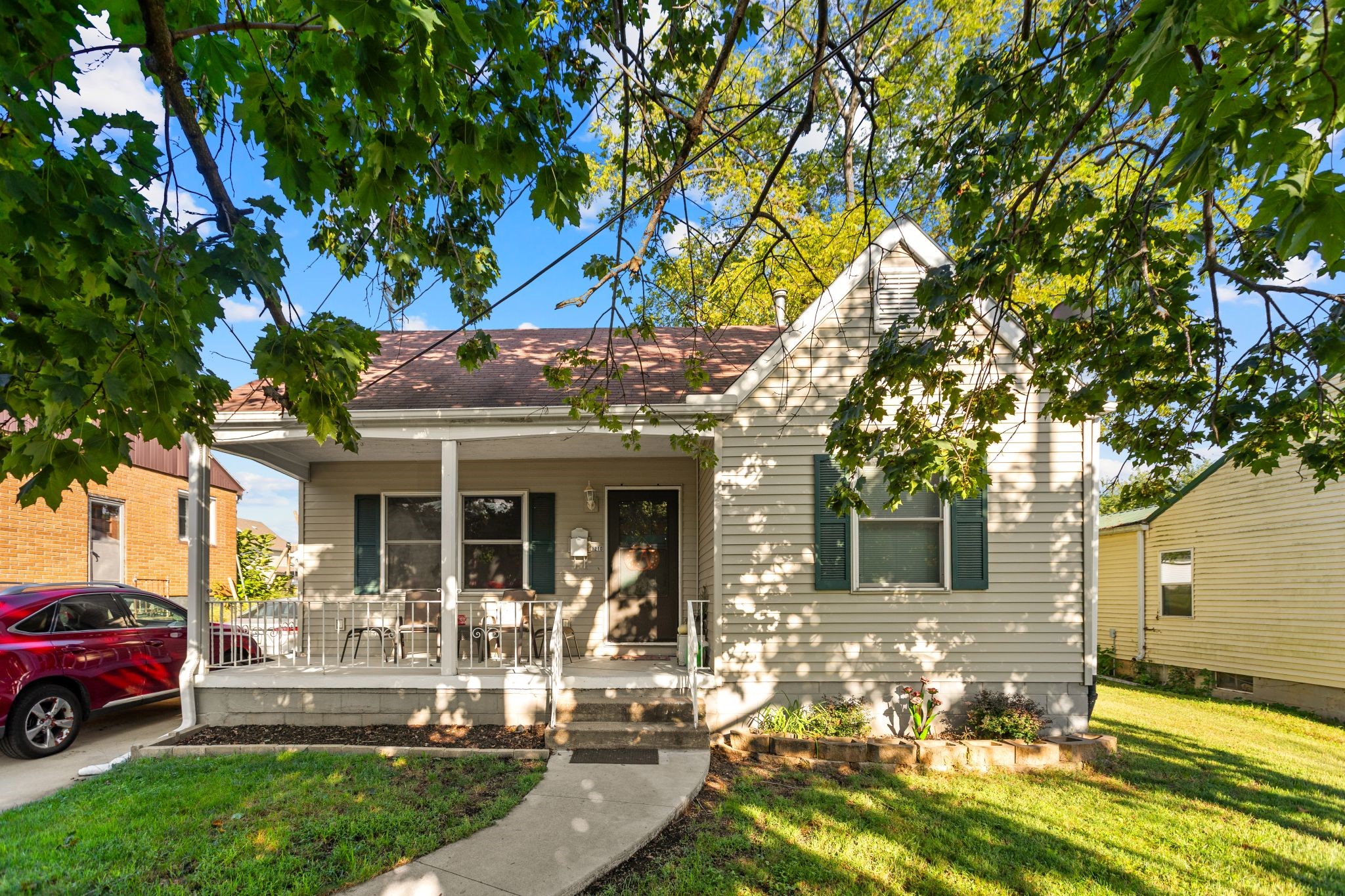 1210 Castle Street — photo