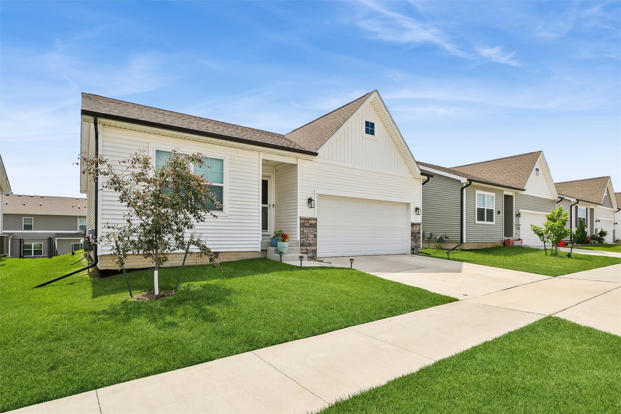 2202 Barry Drive — photo