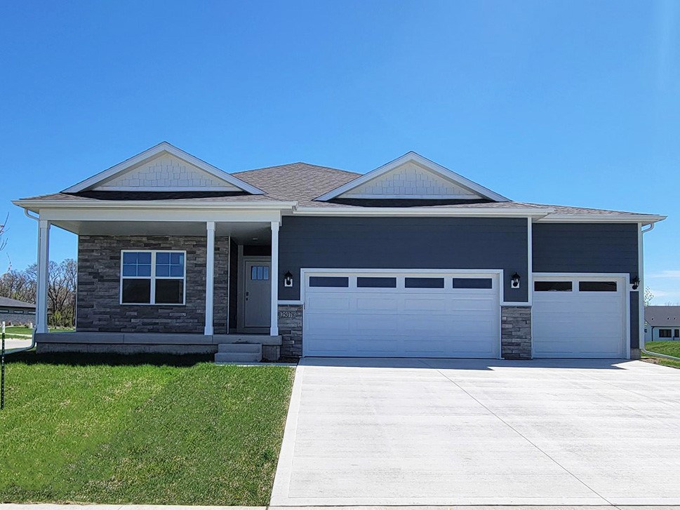 580 NW Concord Lane — photo