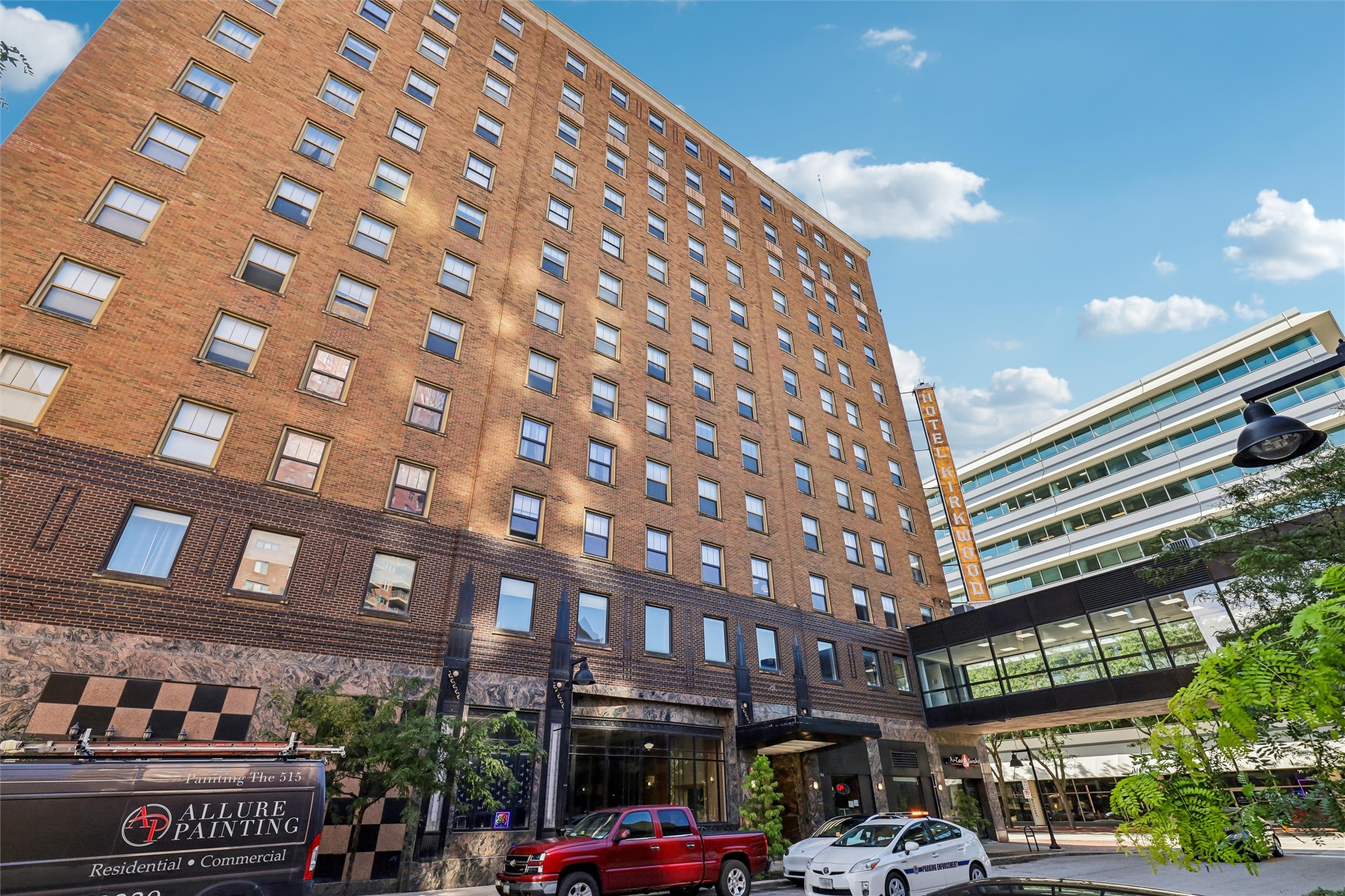 400 Walnut Street 705 — photo
