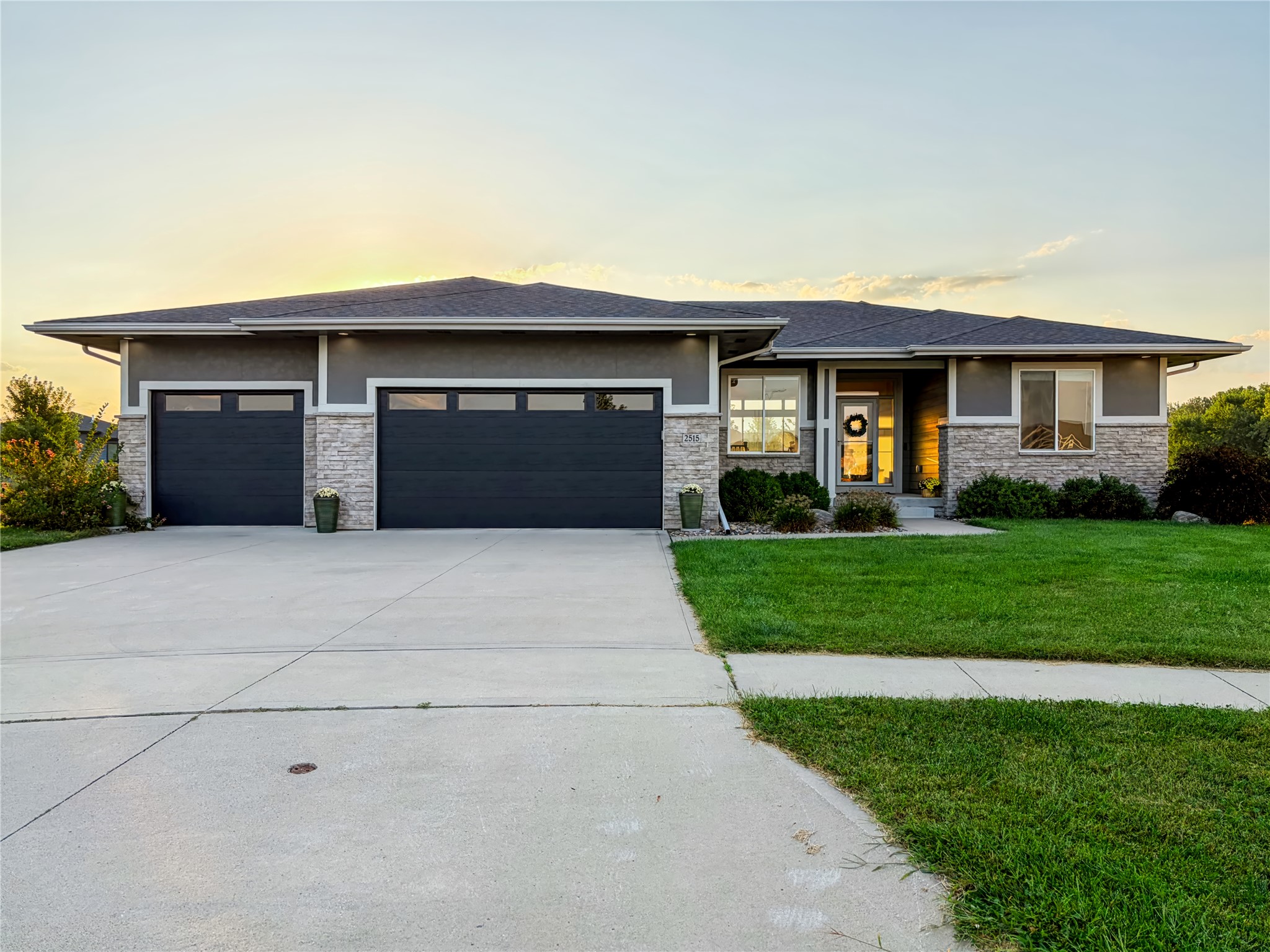 2515 NW Ridgewood Drive — photo