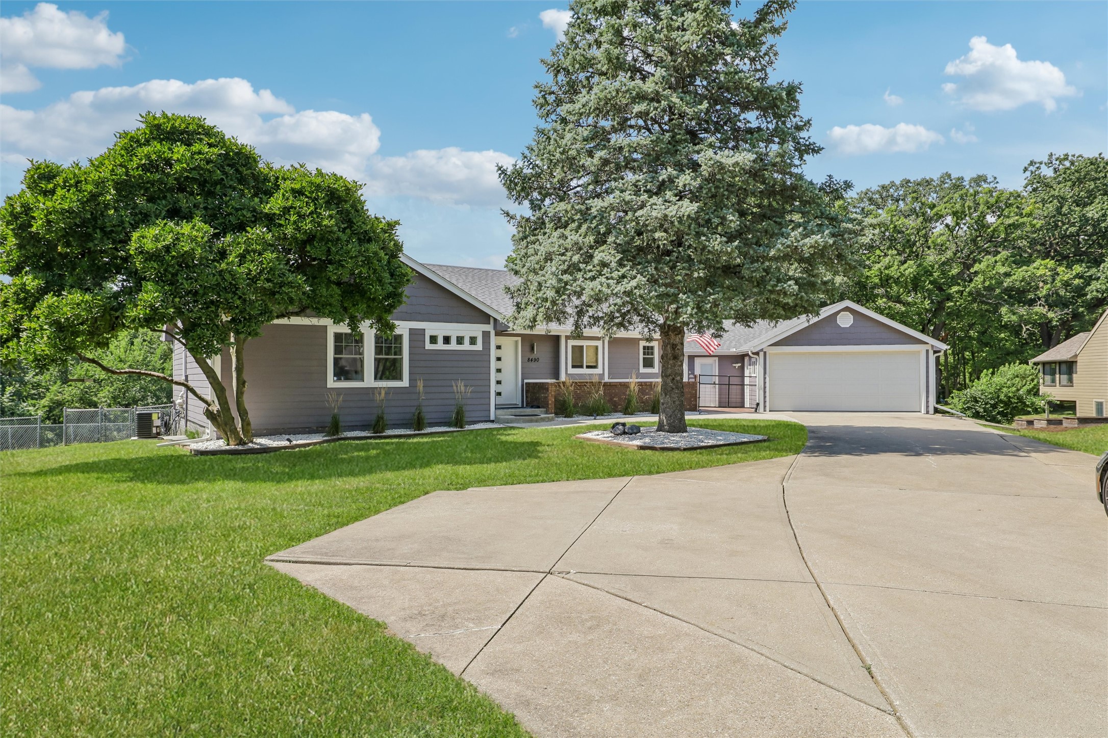 8490 NW Beaver Drive — photo