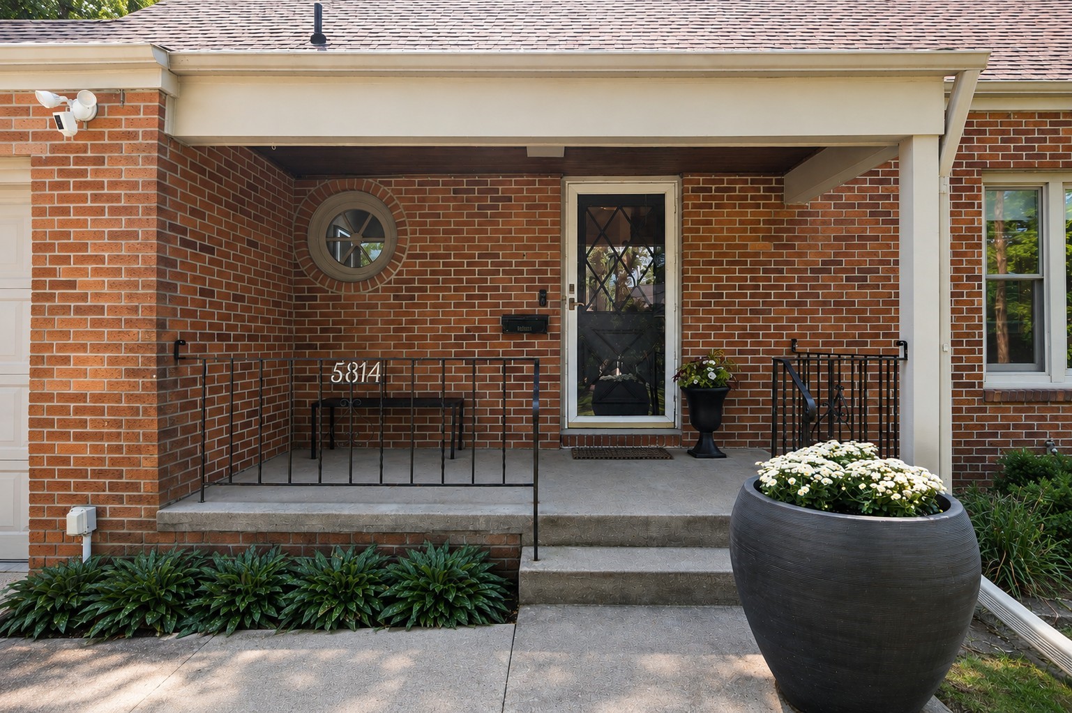 5814 Harwood Drive — photo