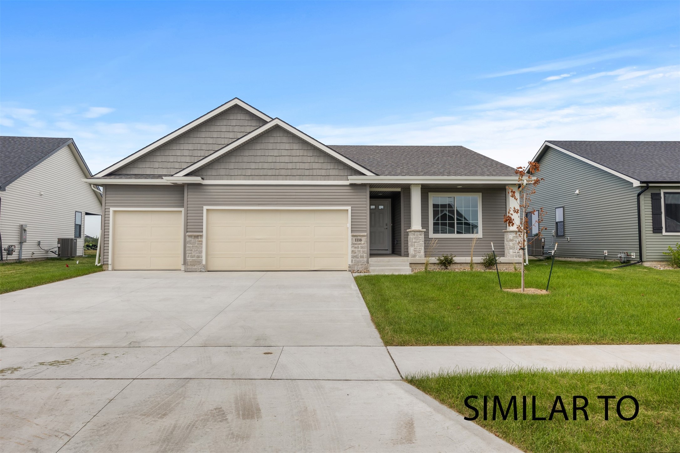 706 NE Crossing Oaks Drive — photo
