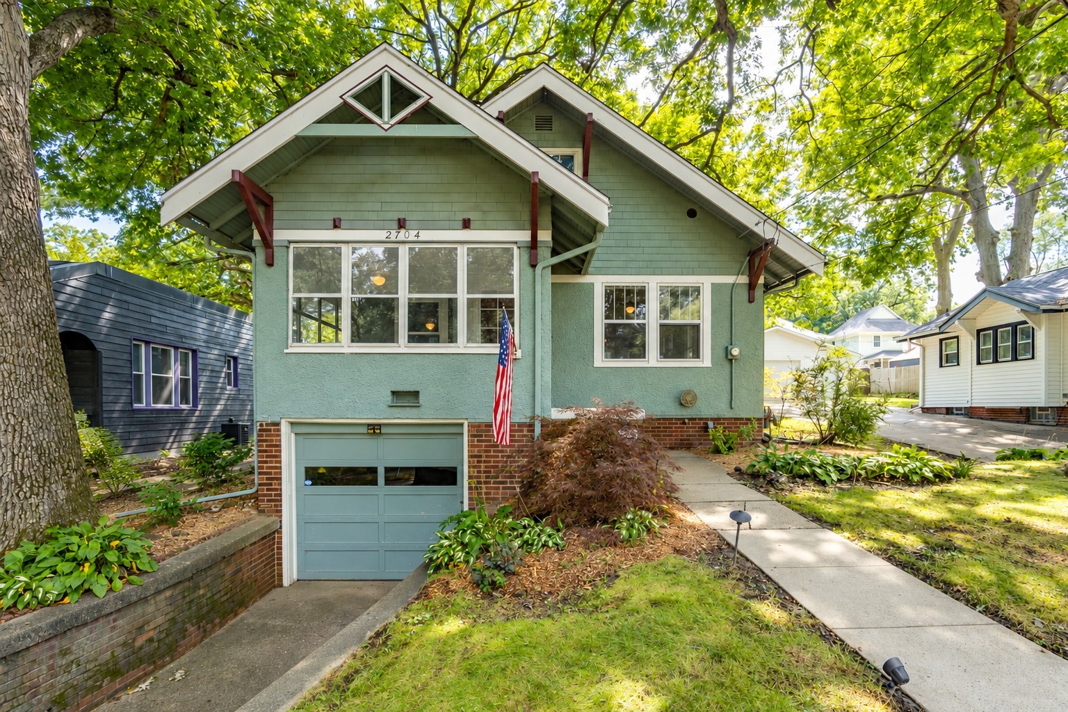 2704 Moyer Street — photo