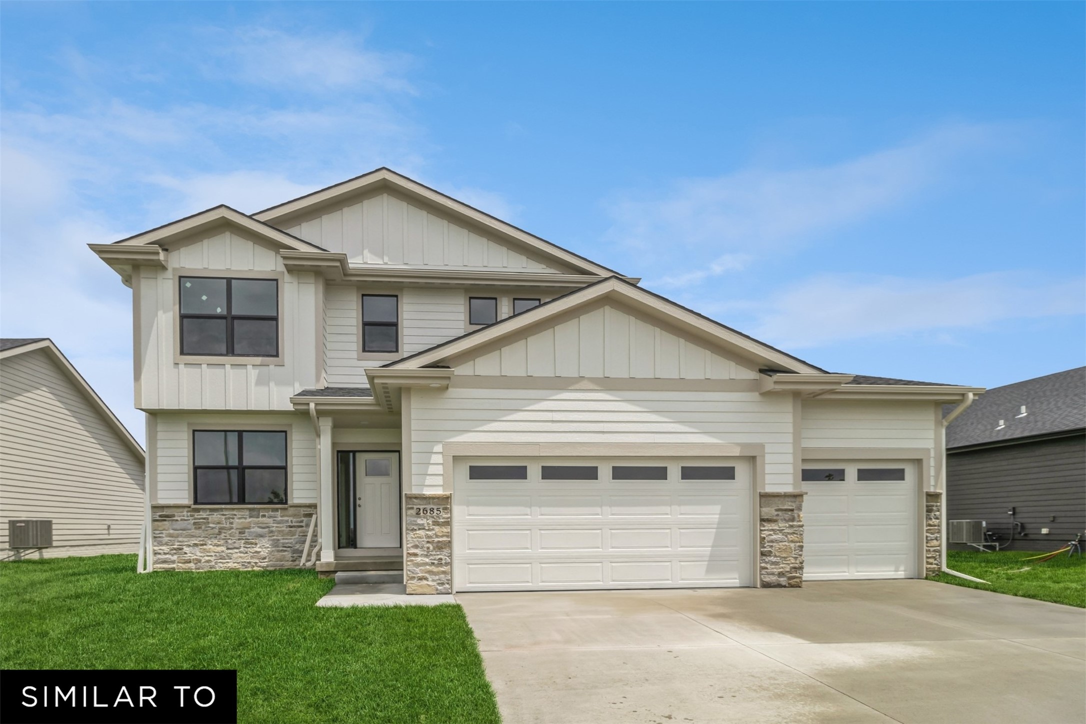 730 NE Crossing Oaks Drive — photo