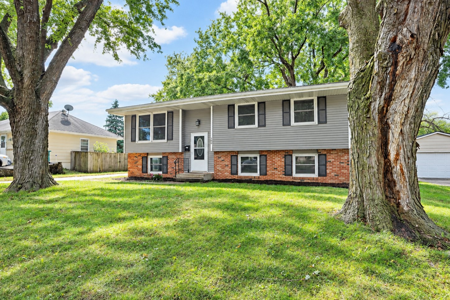 106 NE Sherman Drive — photo