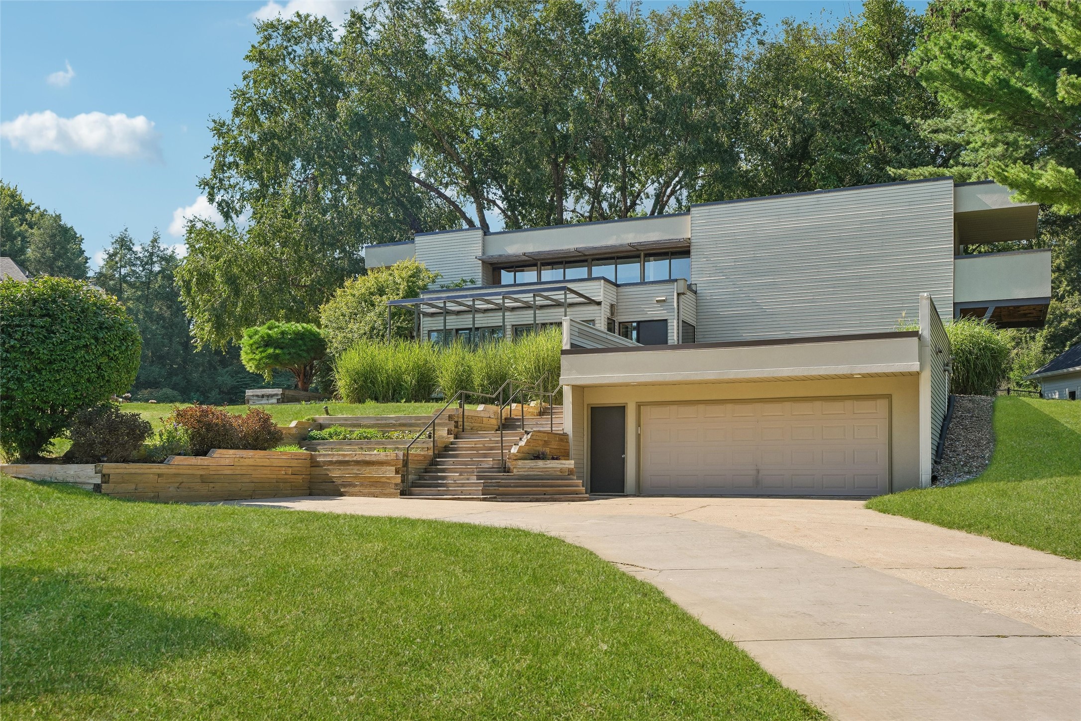 3100 Southern Hills Drive — photo