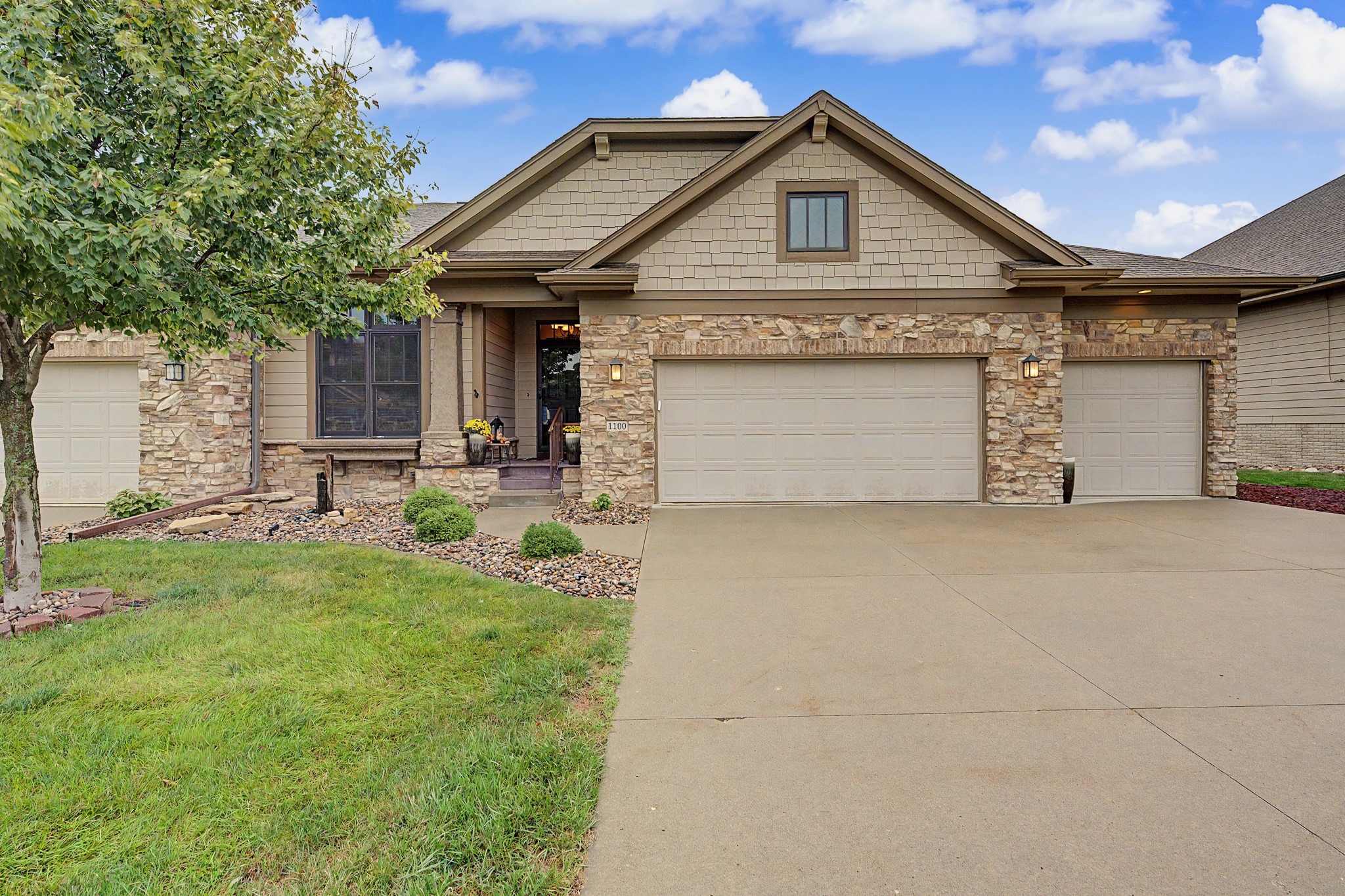 1100 Eagle Creek Boulevard SW — photo