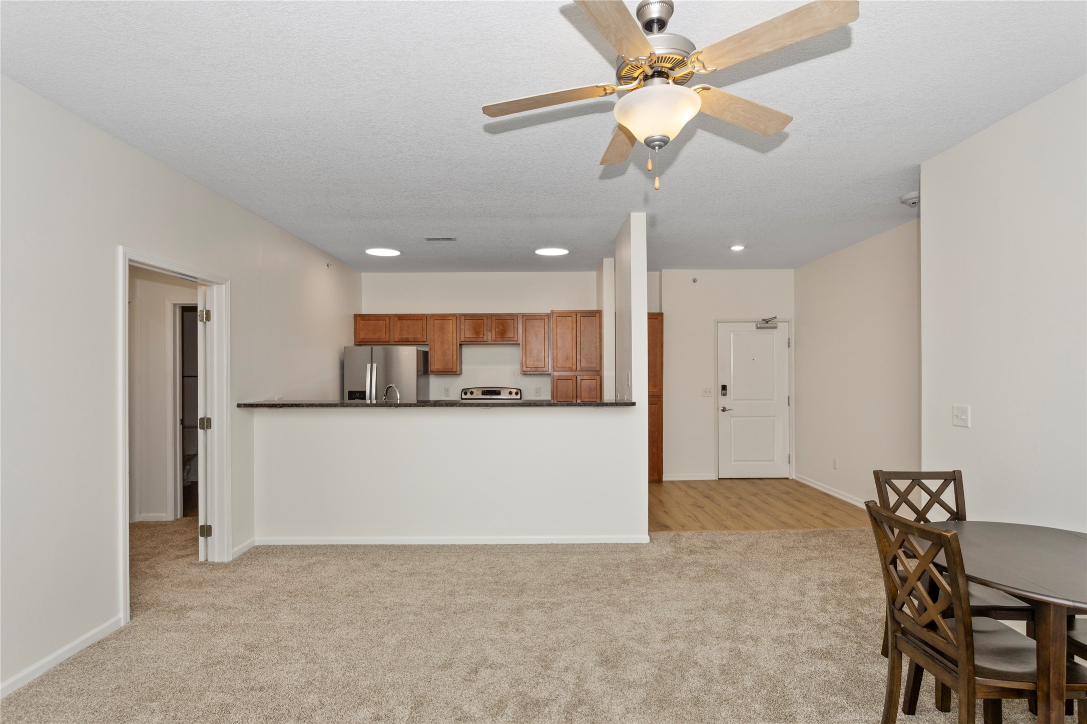 6350 Coachlight Drive 3204 — photo