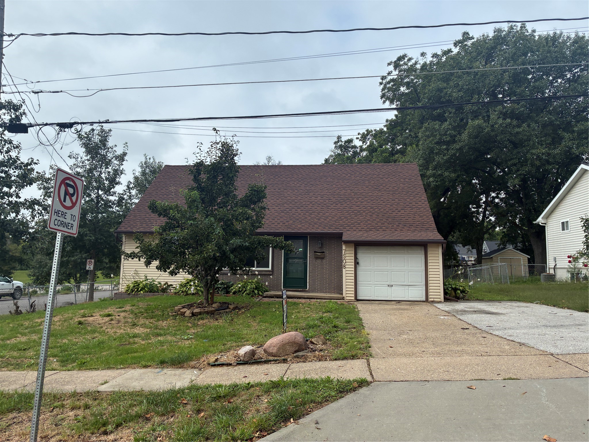 7508 SW 13th Street — photo