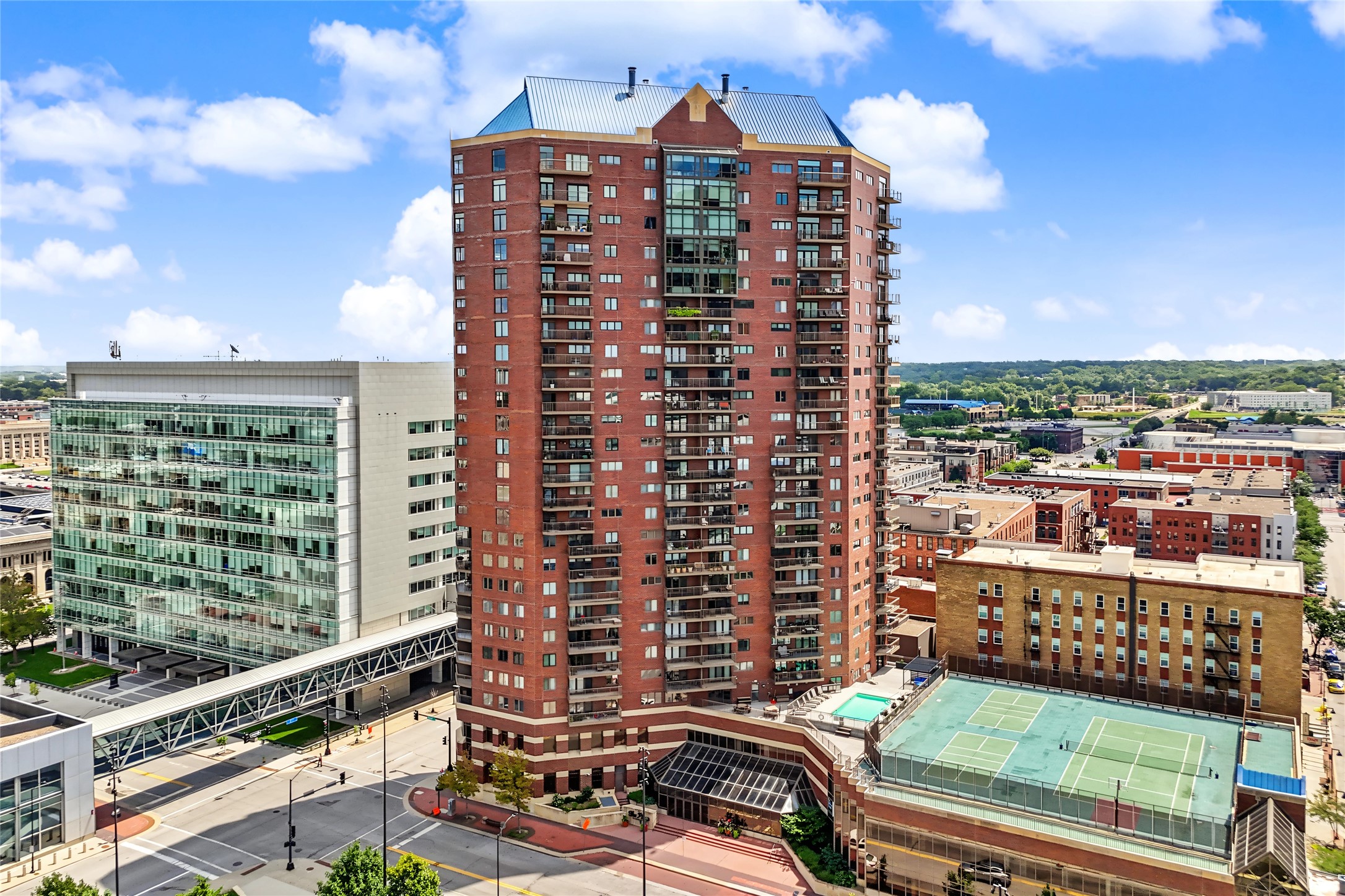 300 Walnut Street 706 — photo