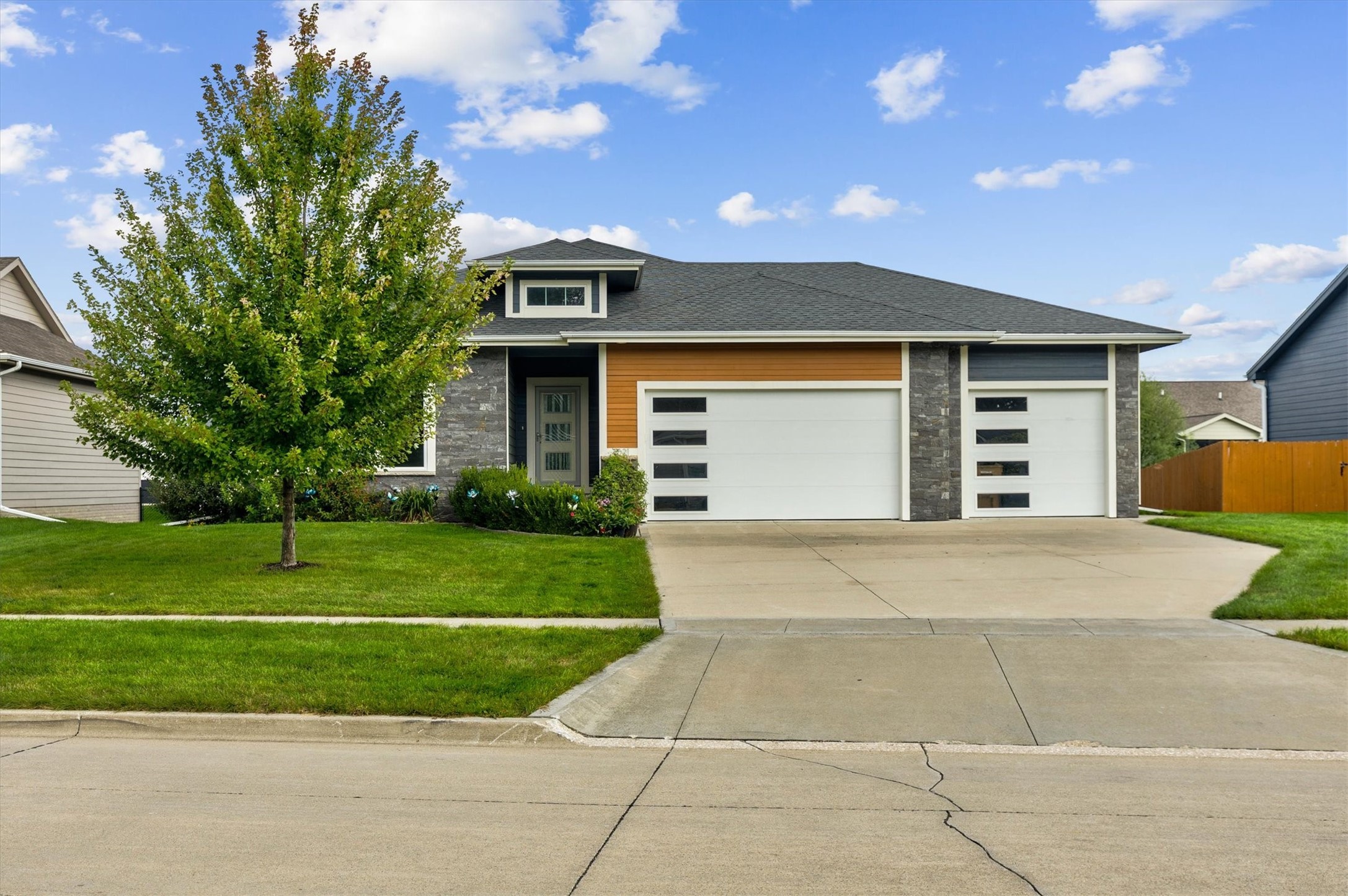 1021 Cardinal Drive — photo