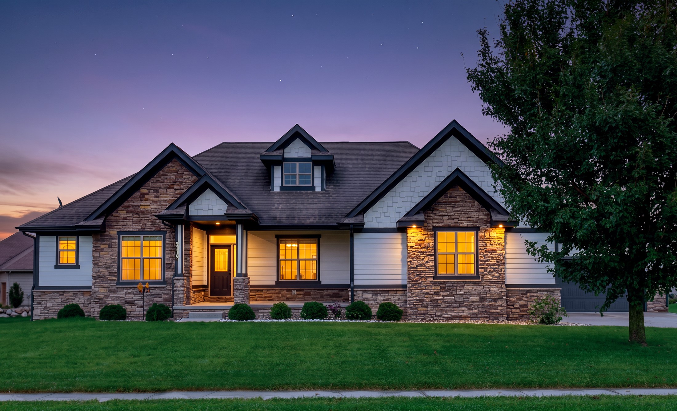 5119 NE Jan Rose Parkway — photo