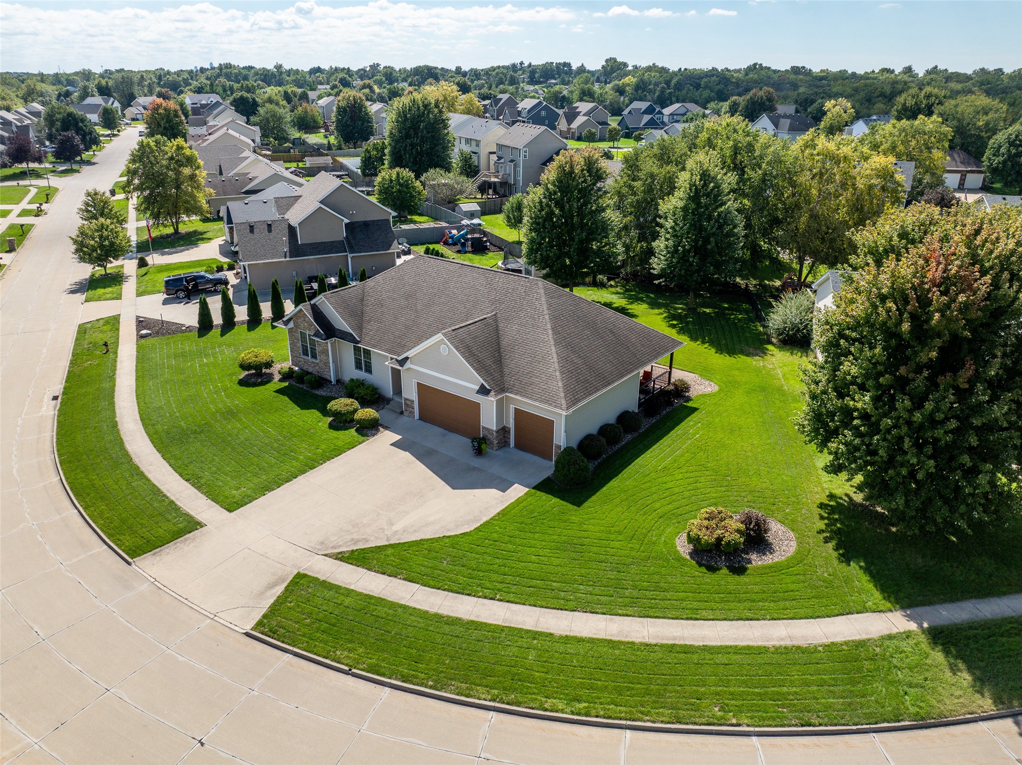 4006 SW Bluegrass Drive — photo
