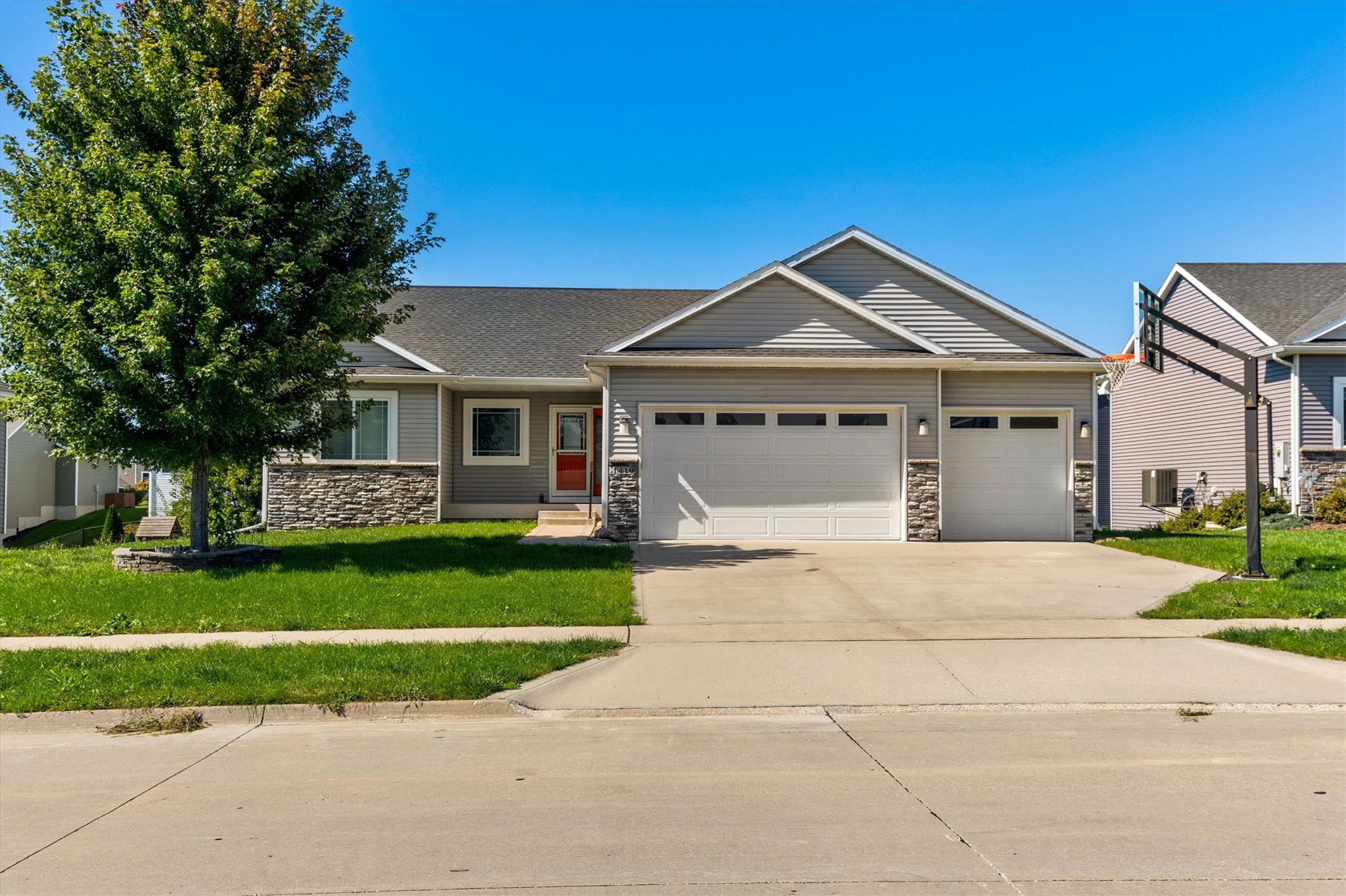 1419 Green Hills Drive — photo
