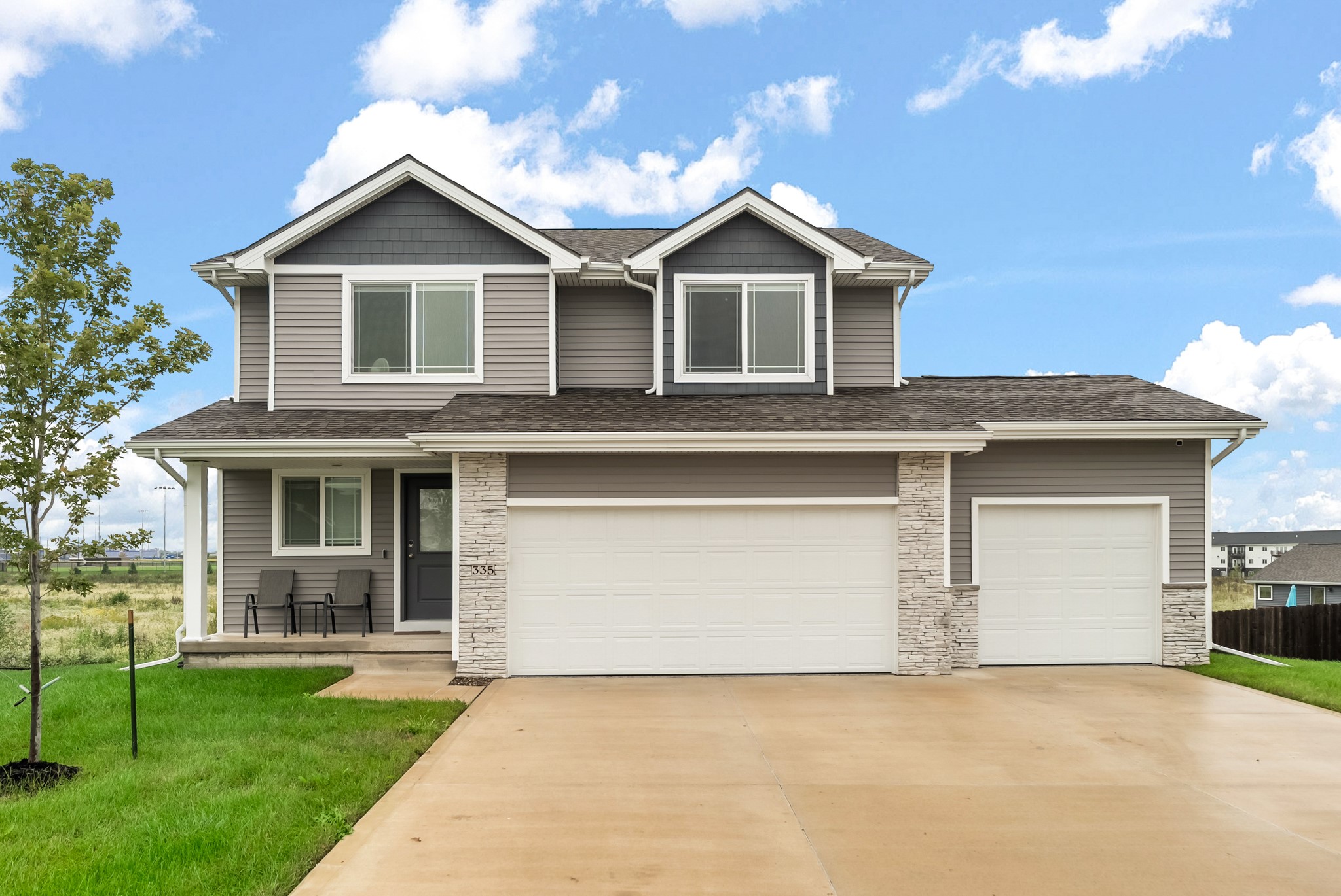 335 NW Horan Court — photo