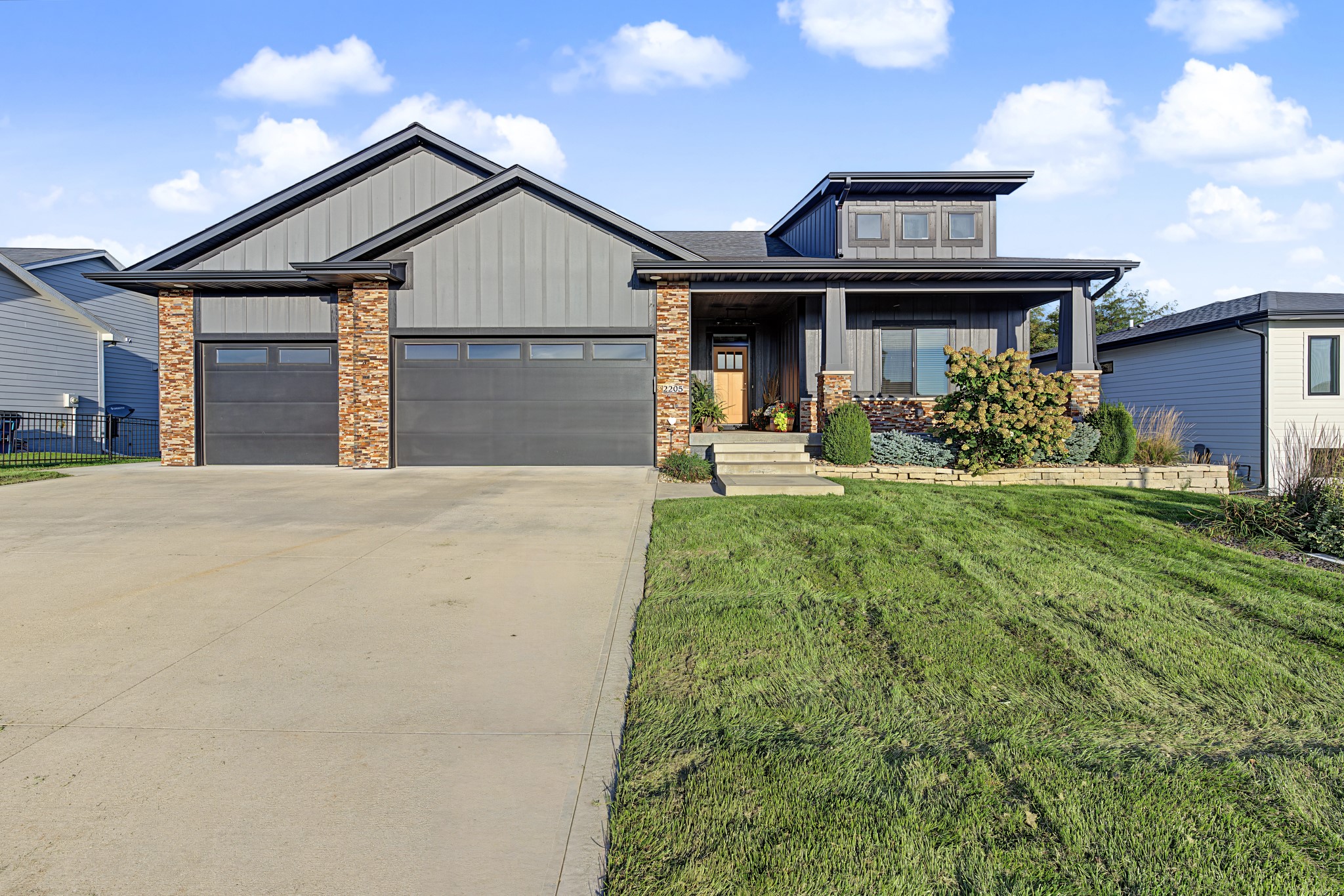 2205 NE Heritage Drive — photo