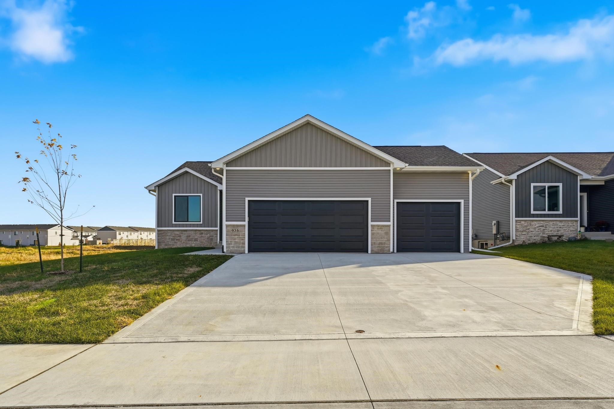 1165 Prairie Village Court — photo