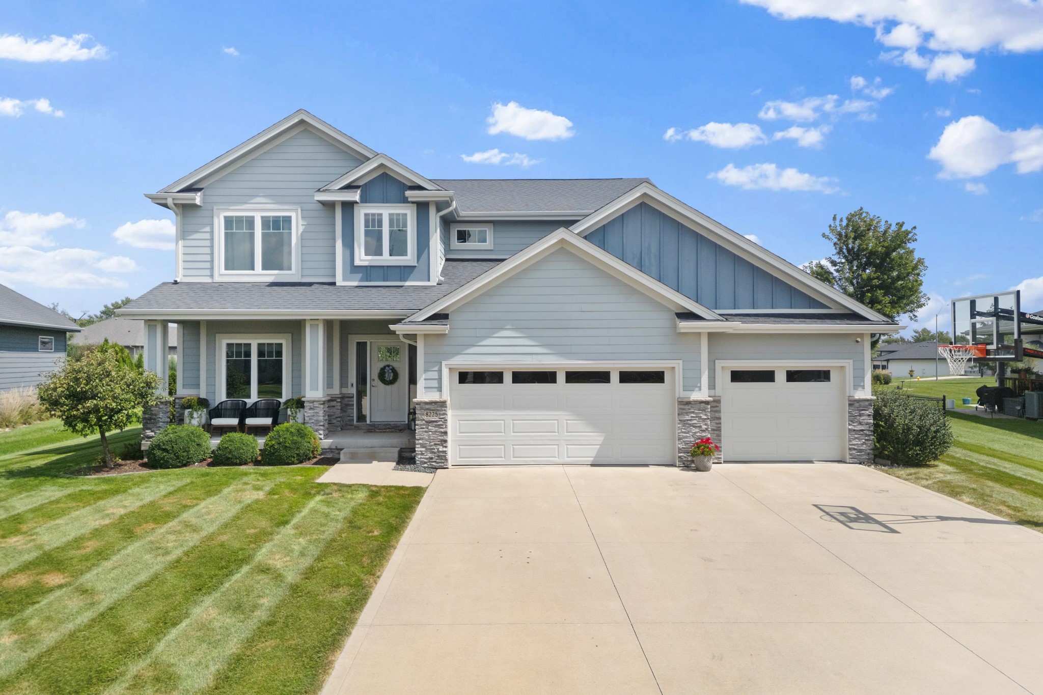 8225 Bailey Drive — photo