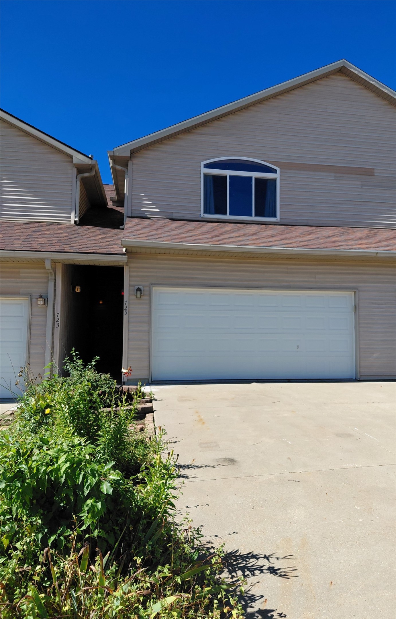 725 Kitterman Circle — photo