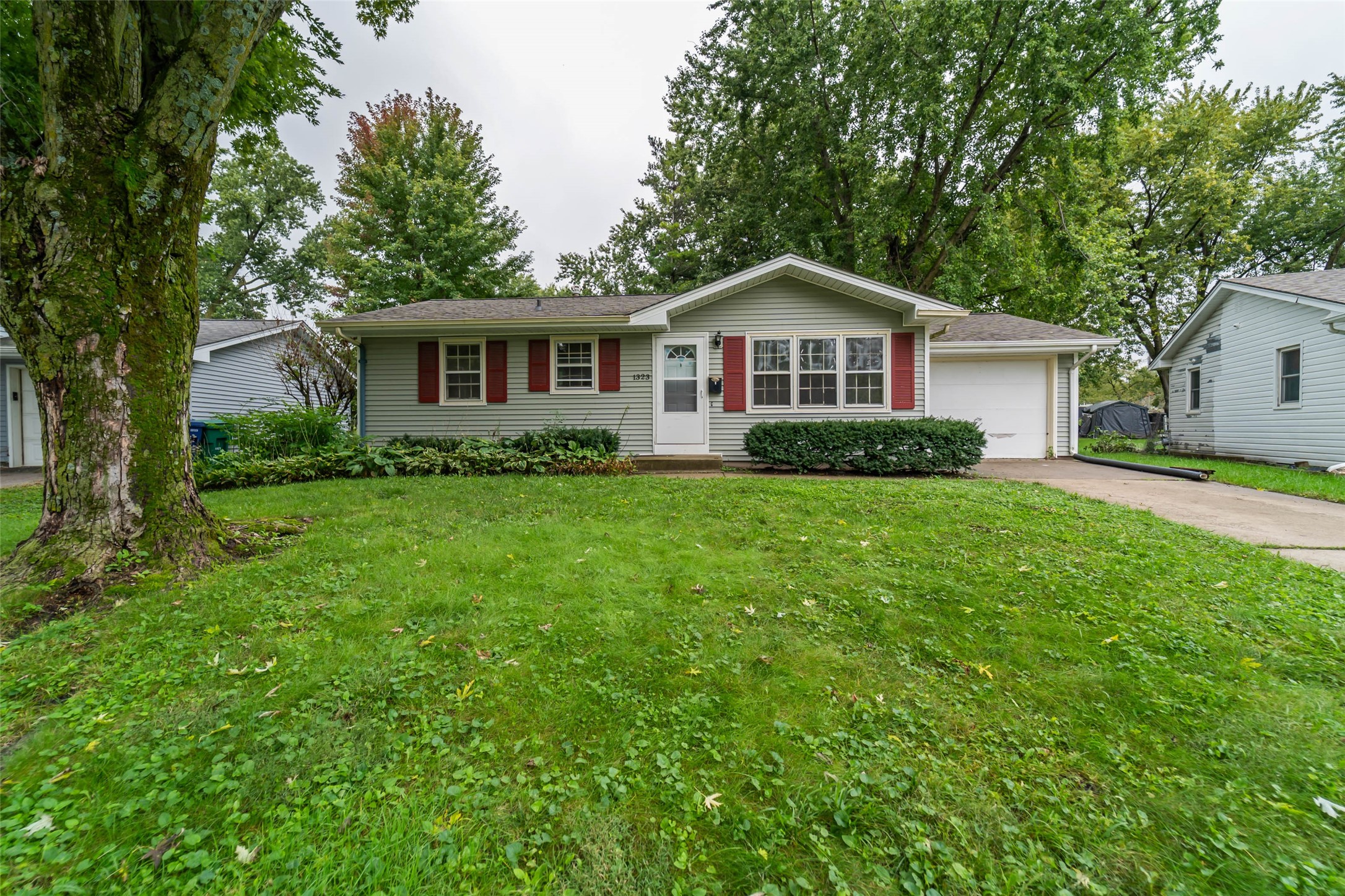 1323 Alabama Lane — photo