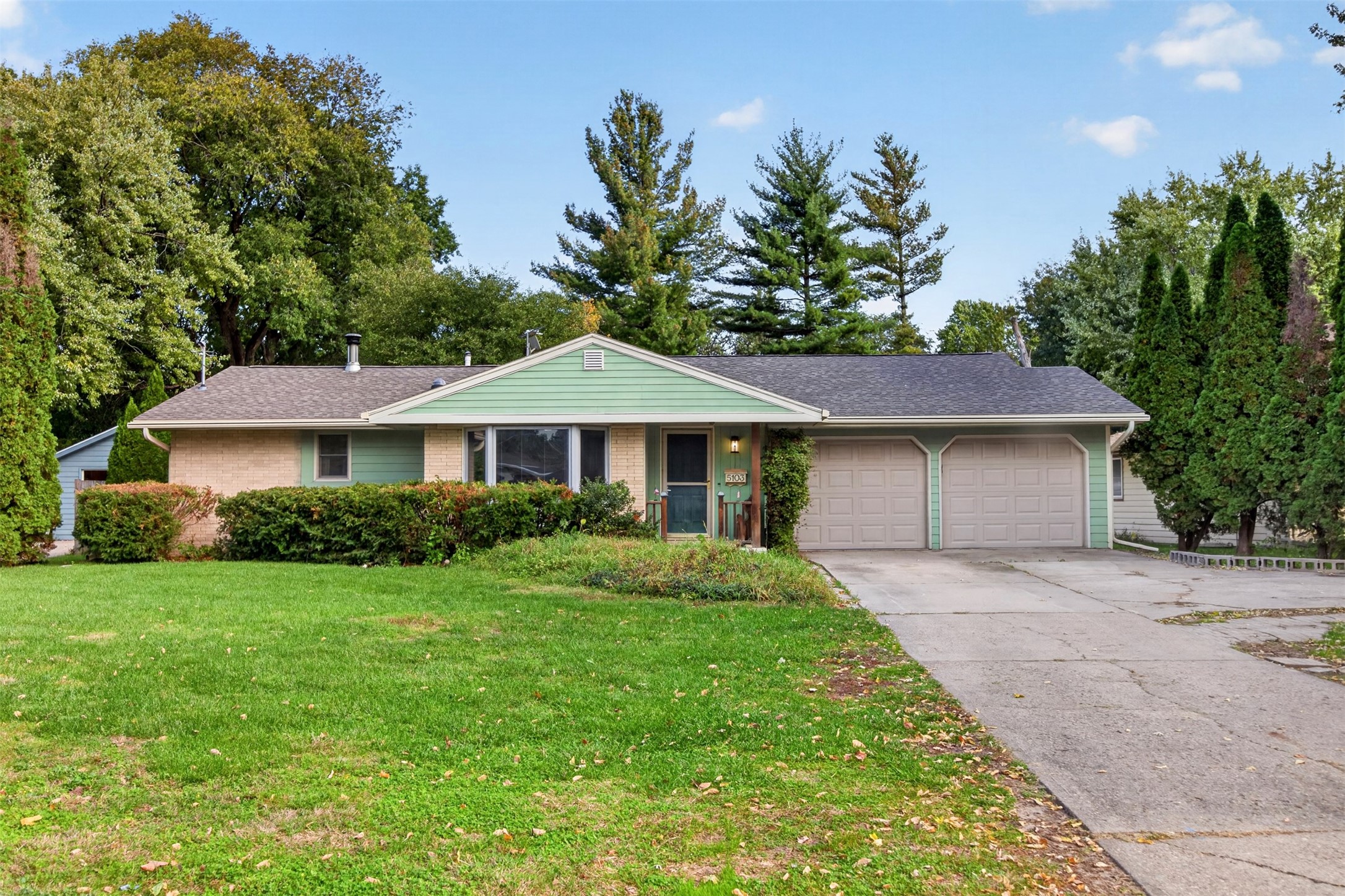 5103 Lower Beaver Road — photo