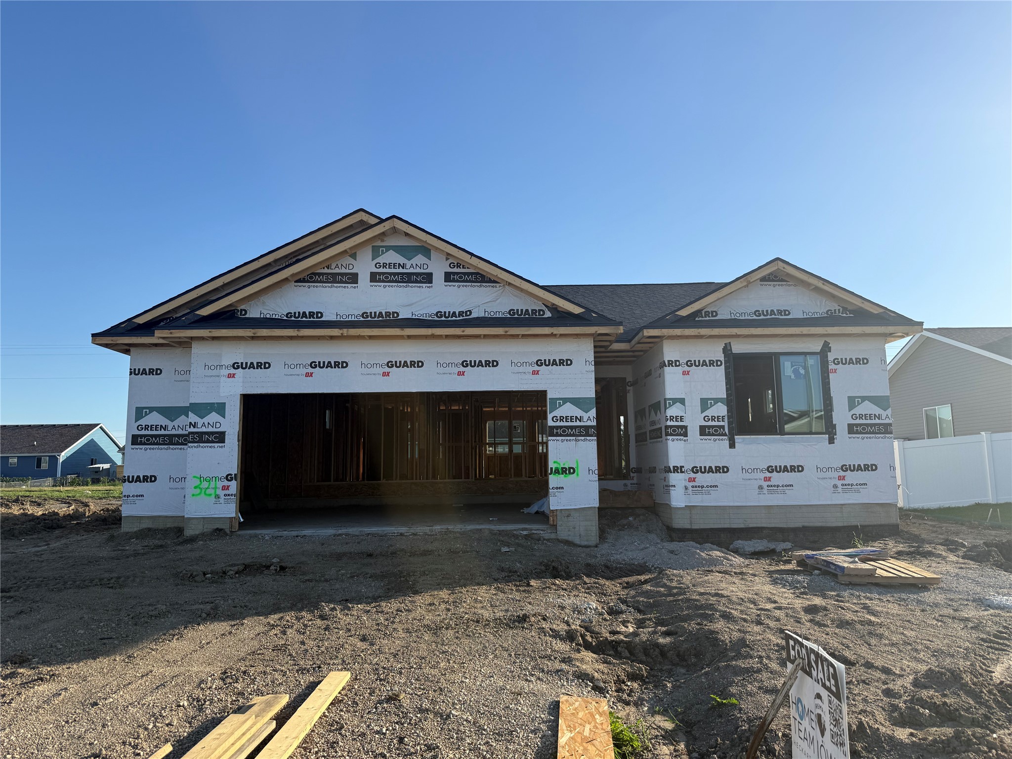 321 NE Driftwood Street — photo