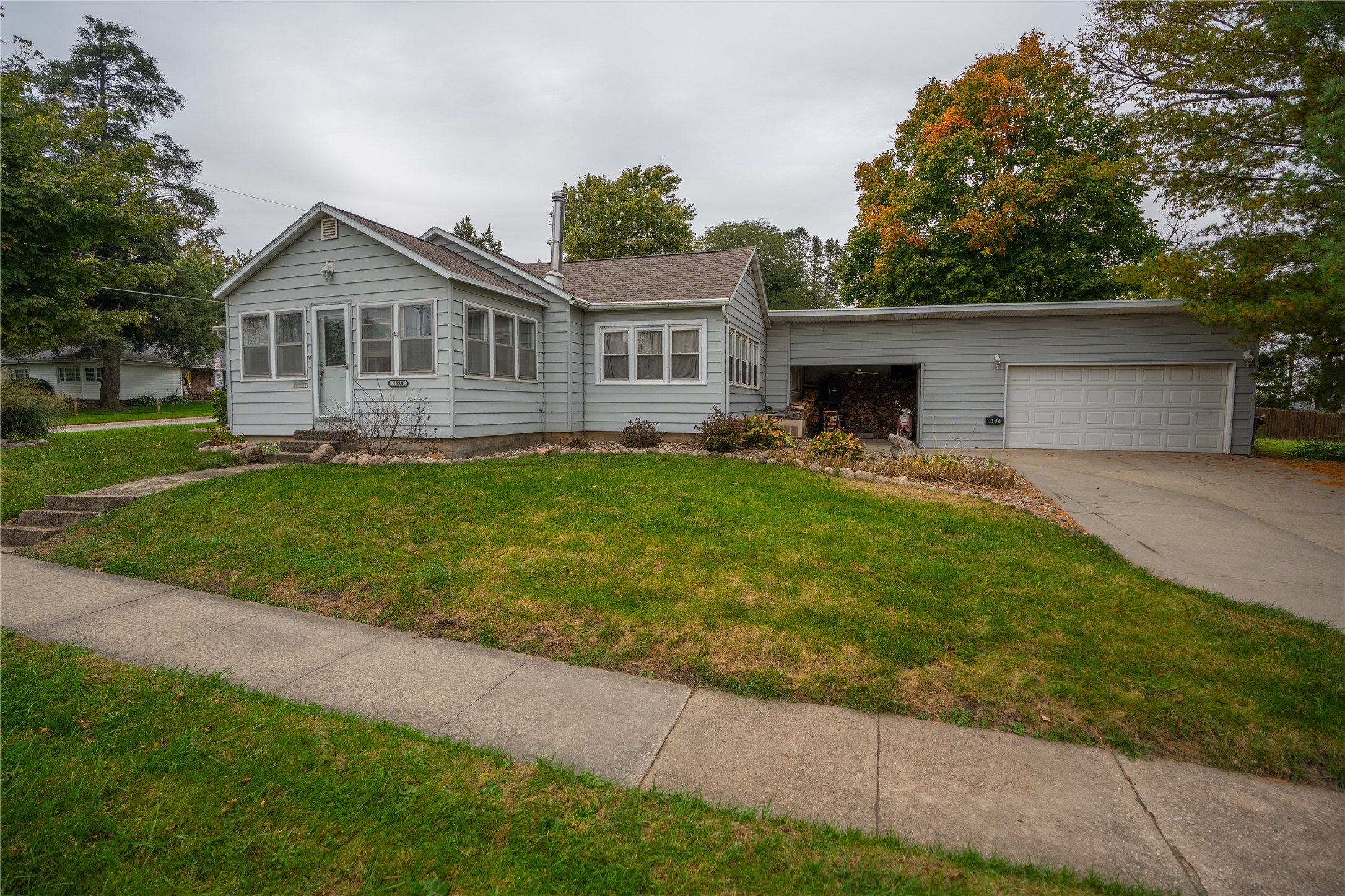 1134 Grove Street — photo