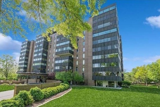 3131 Fleur Drive Unit 208 — photo