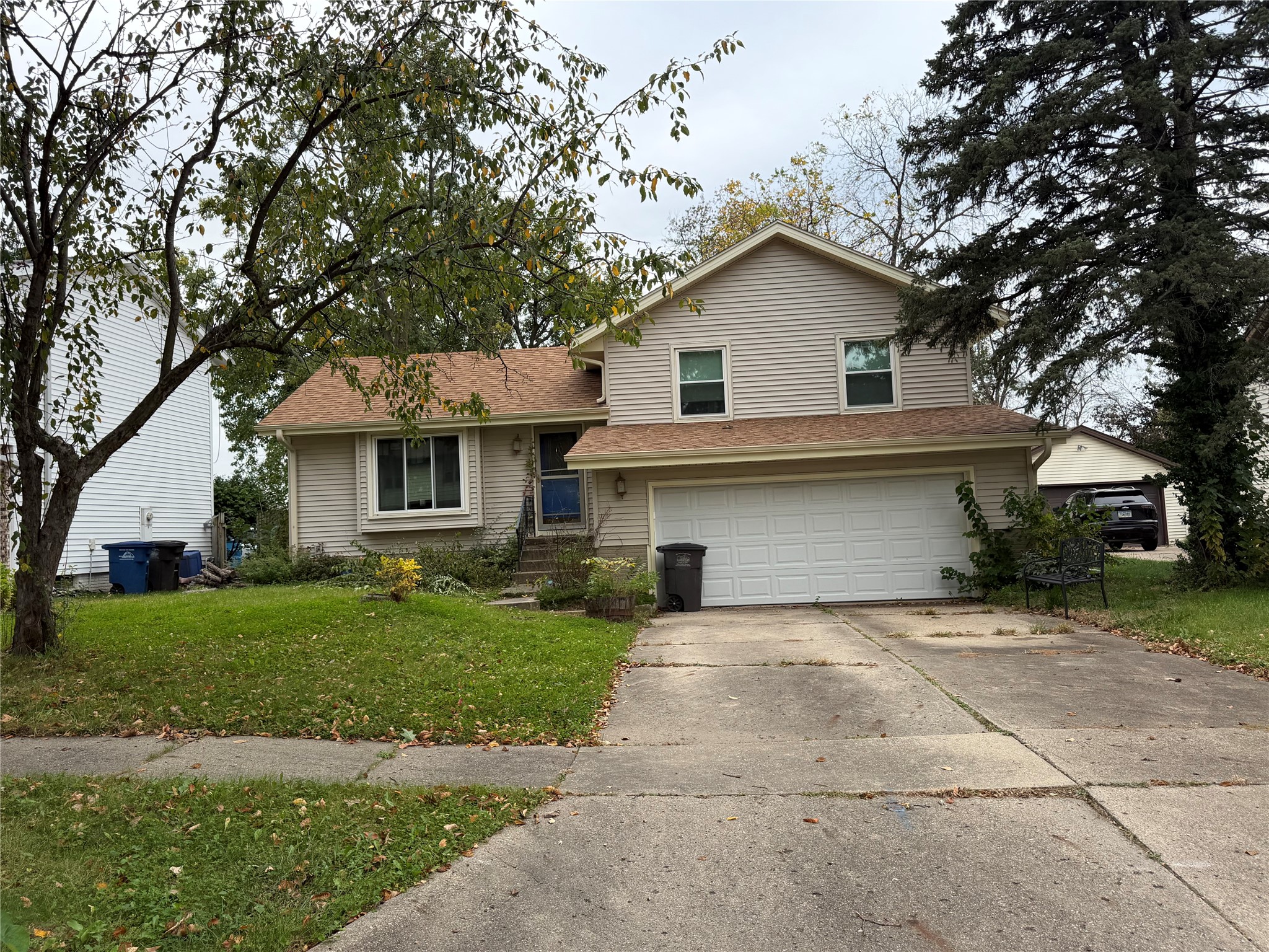 5220 SE 8th Street — photo