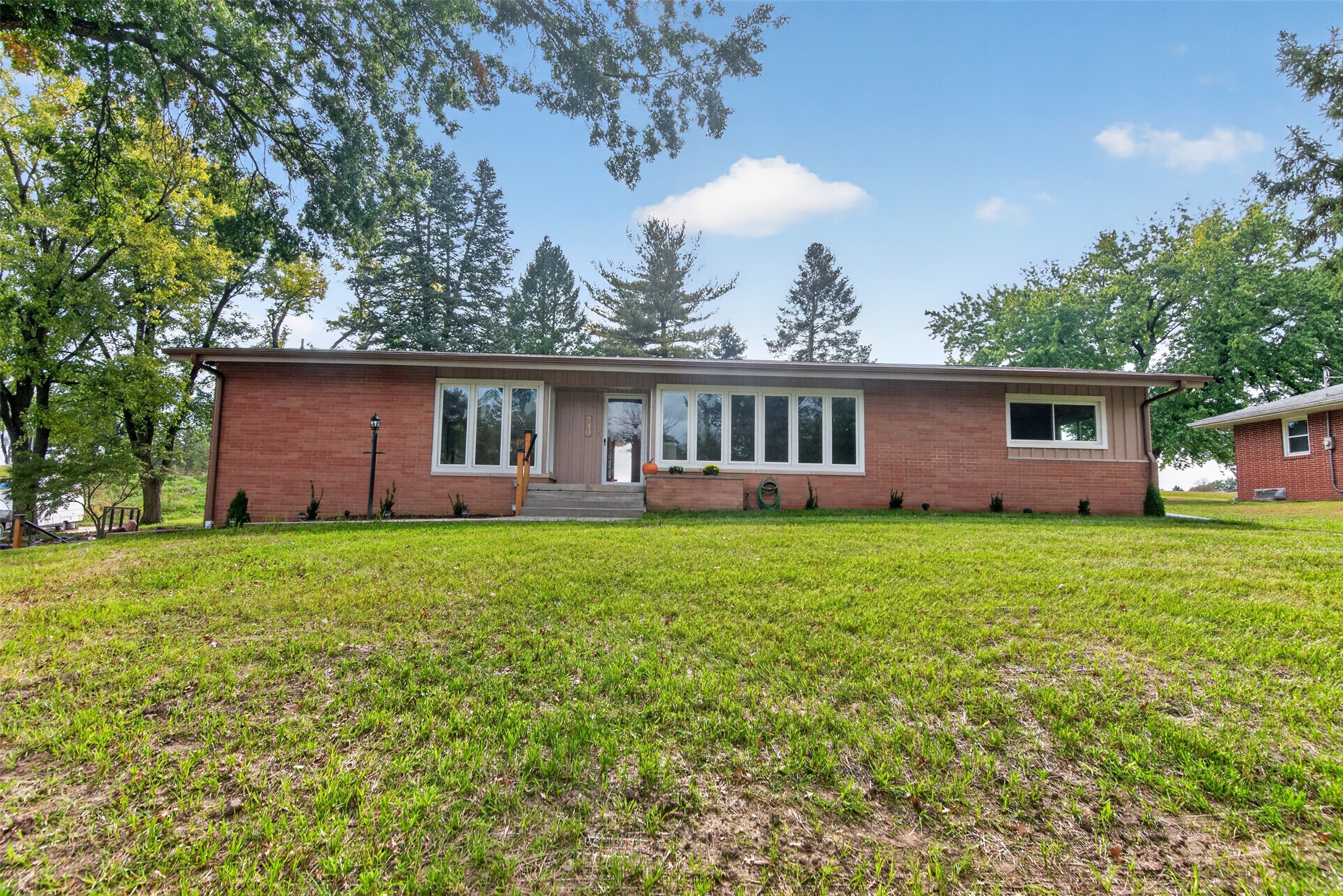 240 SE Browns Woods Court — photo