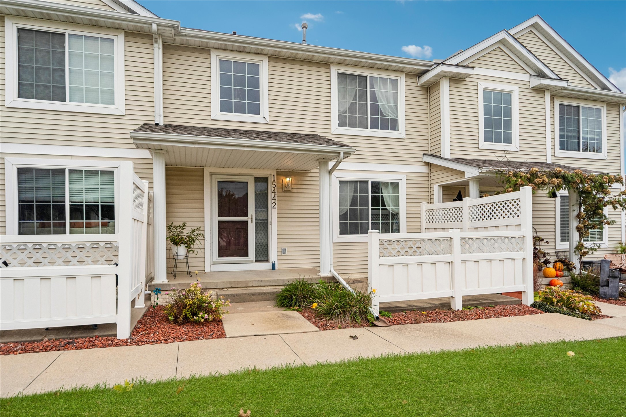 15442 Walnut Hills Drive — photo