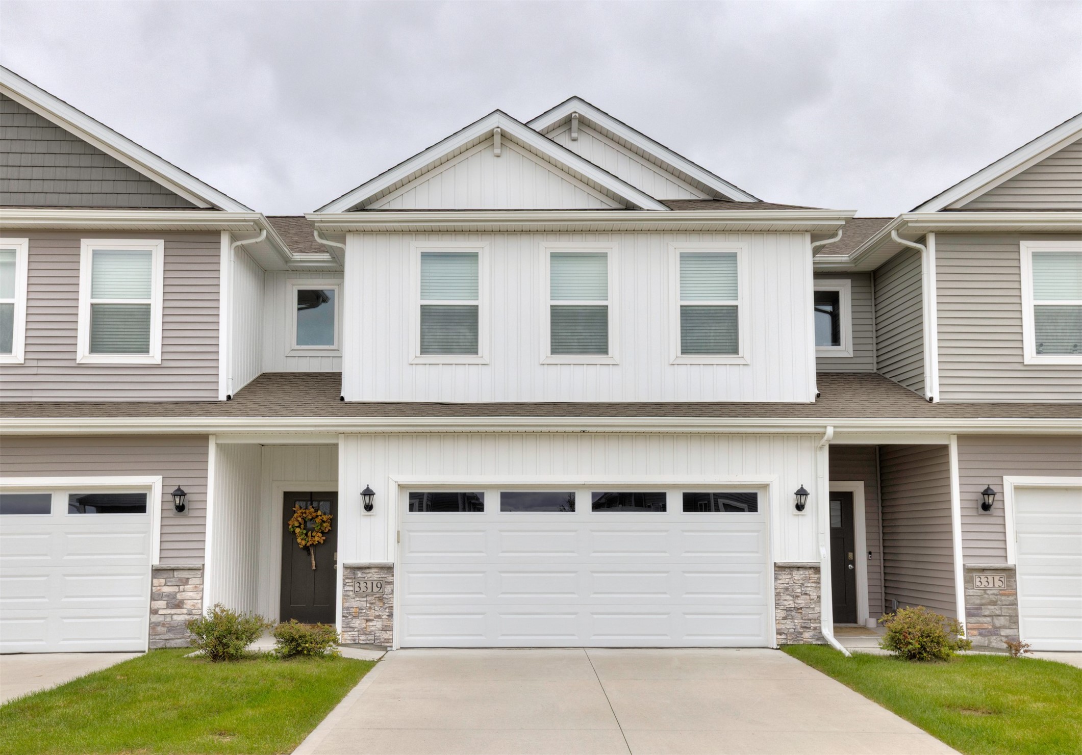 3319 NW Cedarwood Lane — photo