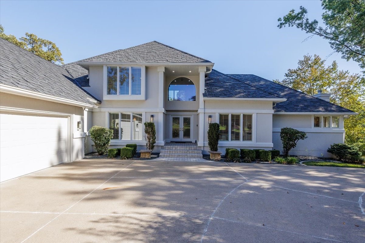 600 Grand Oaks Drive — photo